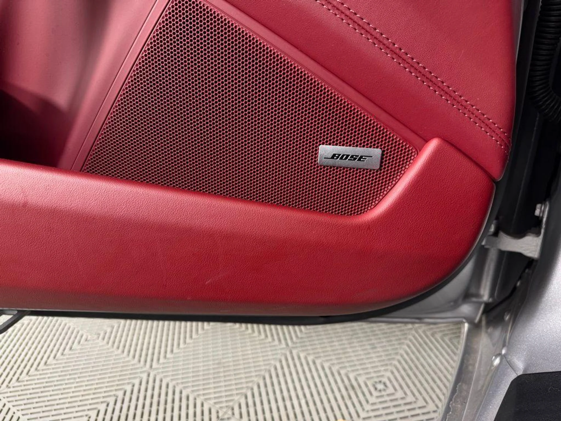 mph020_3961574013_m7scw_Ayji_D2ue5n4f4705f_C_Ok_LM_0fc87e62e9