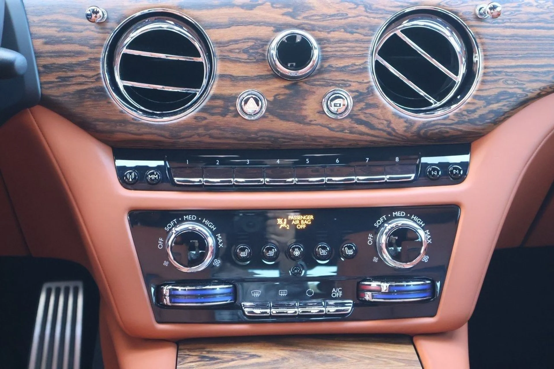 mph020_3962562432_21_153556cf6c