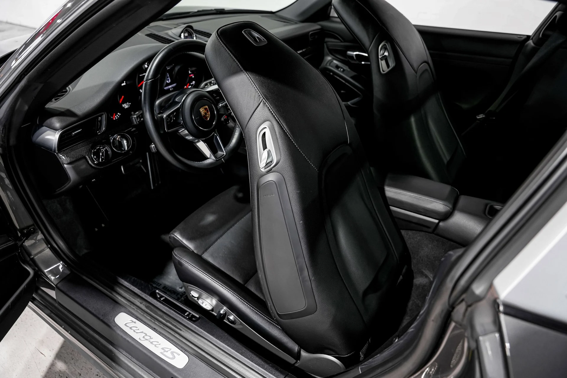 mph020_3972216819_7cc029272cd09d00f14c5e0baa18c990x_e2f15244e6