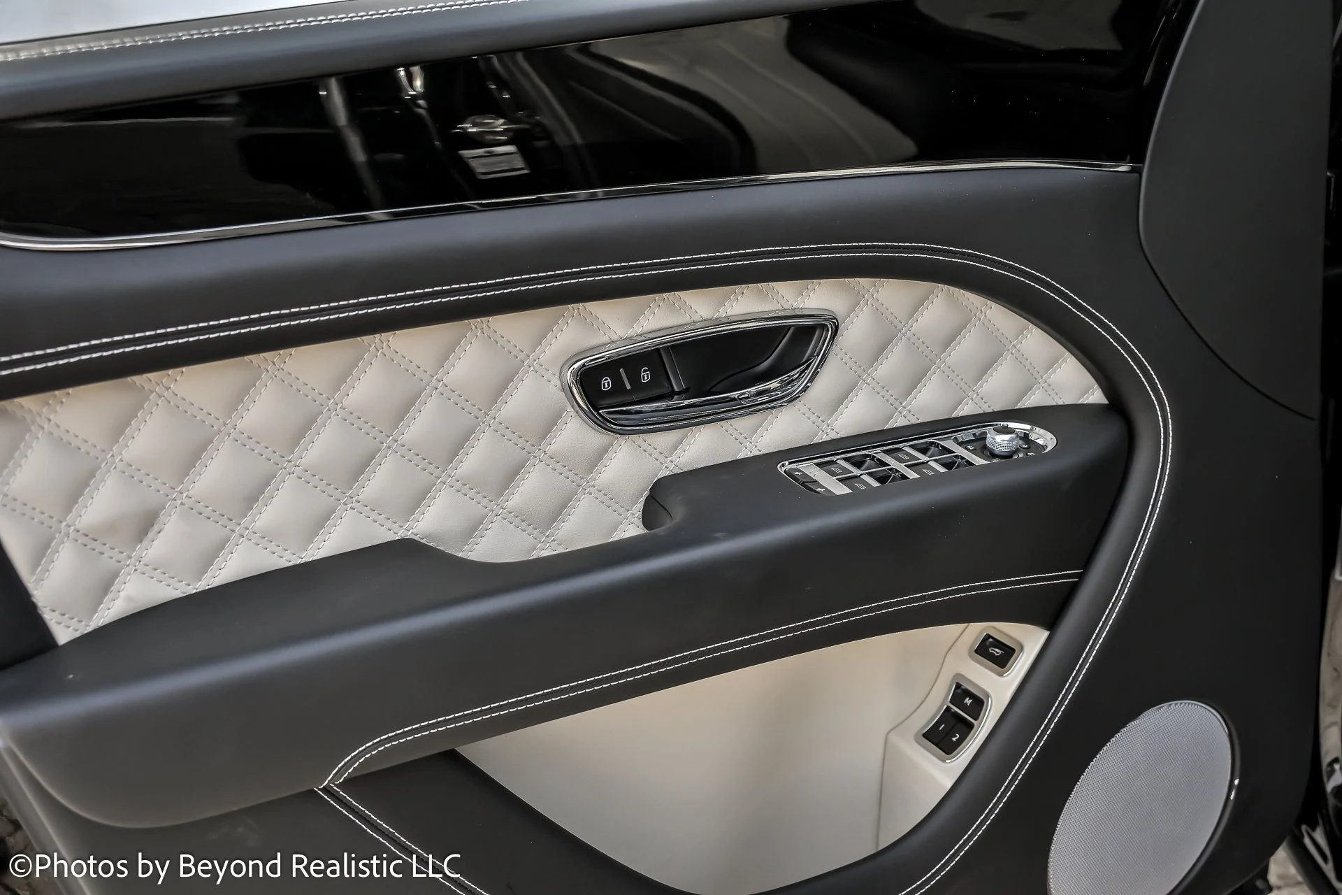 mph020_3988368453_4480f2b4b0c076a8423f33788a8c540cx_ffe1b2d9b9