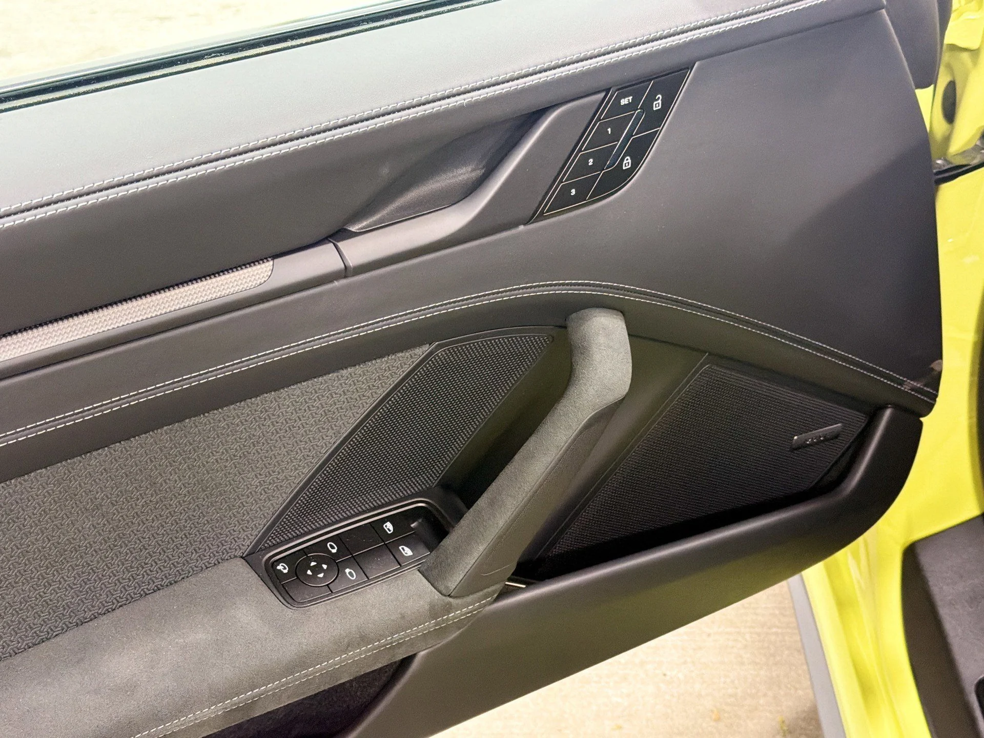 mph020_3991918290_c230816d4e4c588029499b41c891c5b0_9ee44ce9b0