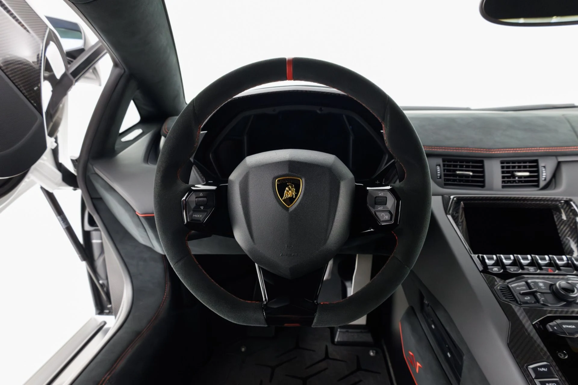mph020_3995107547_Used_2016_Lamborghini_Aventador_LP_750_4_Superveloce_1779992498_802bfabf2e