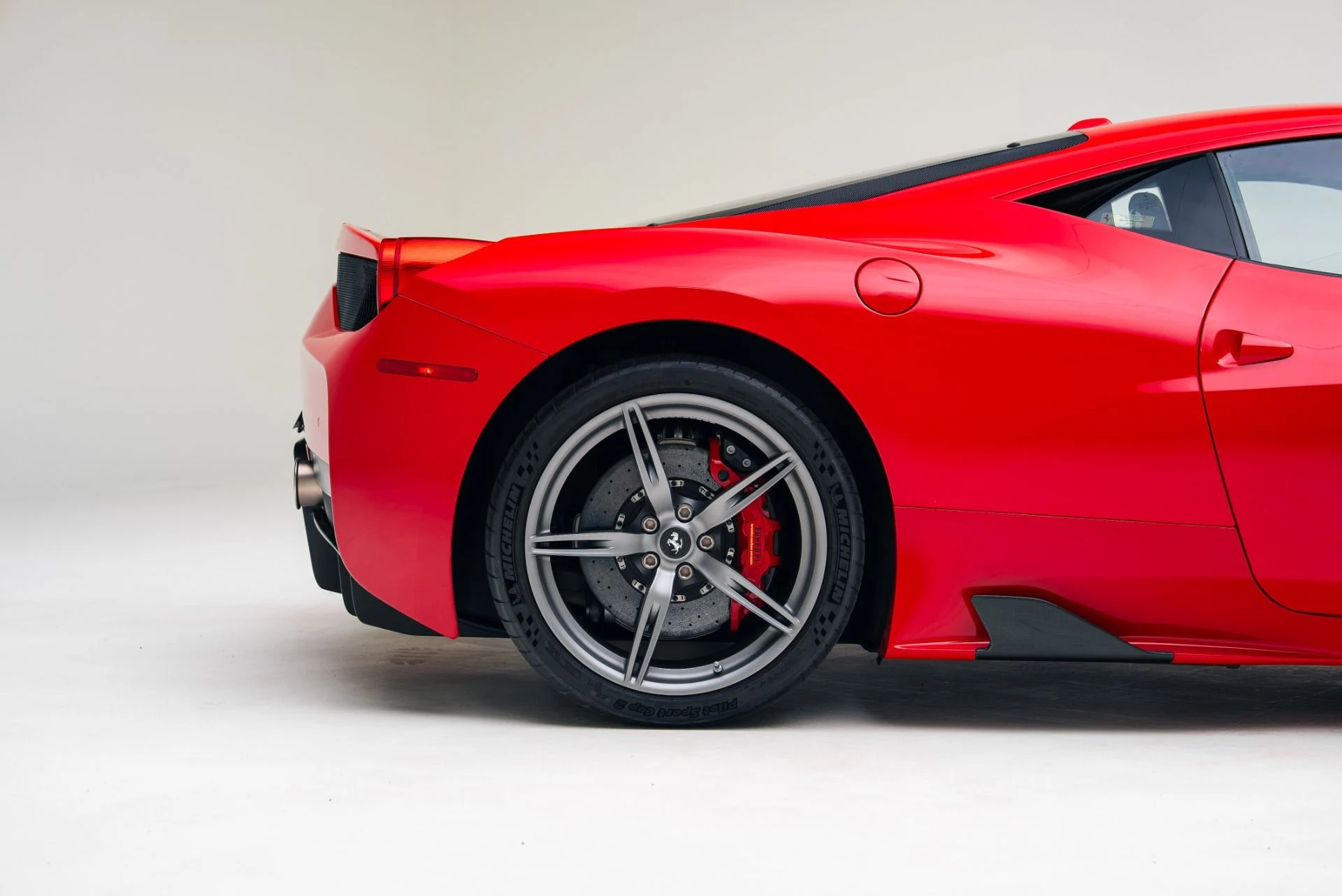 mph020_4001682605_Used_2015_Ferrari_458_Speciale_1766529328_30e924c25a