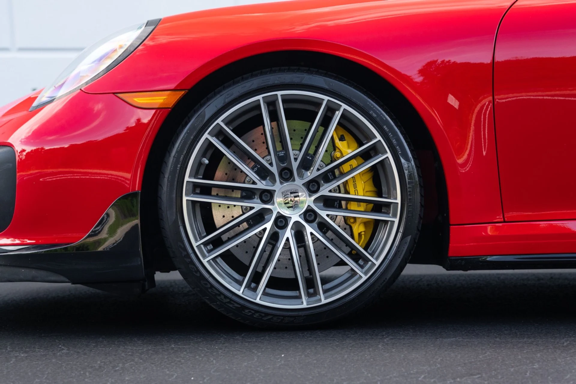 mph020_4002744238_Used_2019_Porsche_911_Turbo_S_1778703319_cefe1058a4