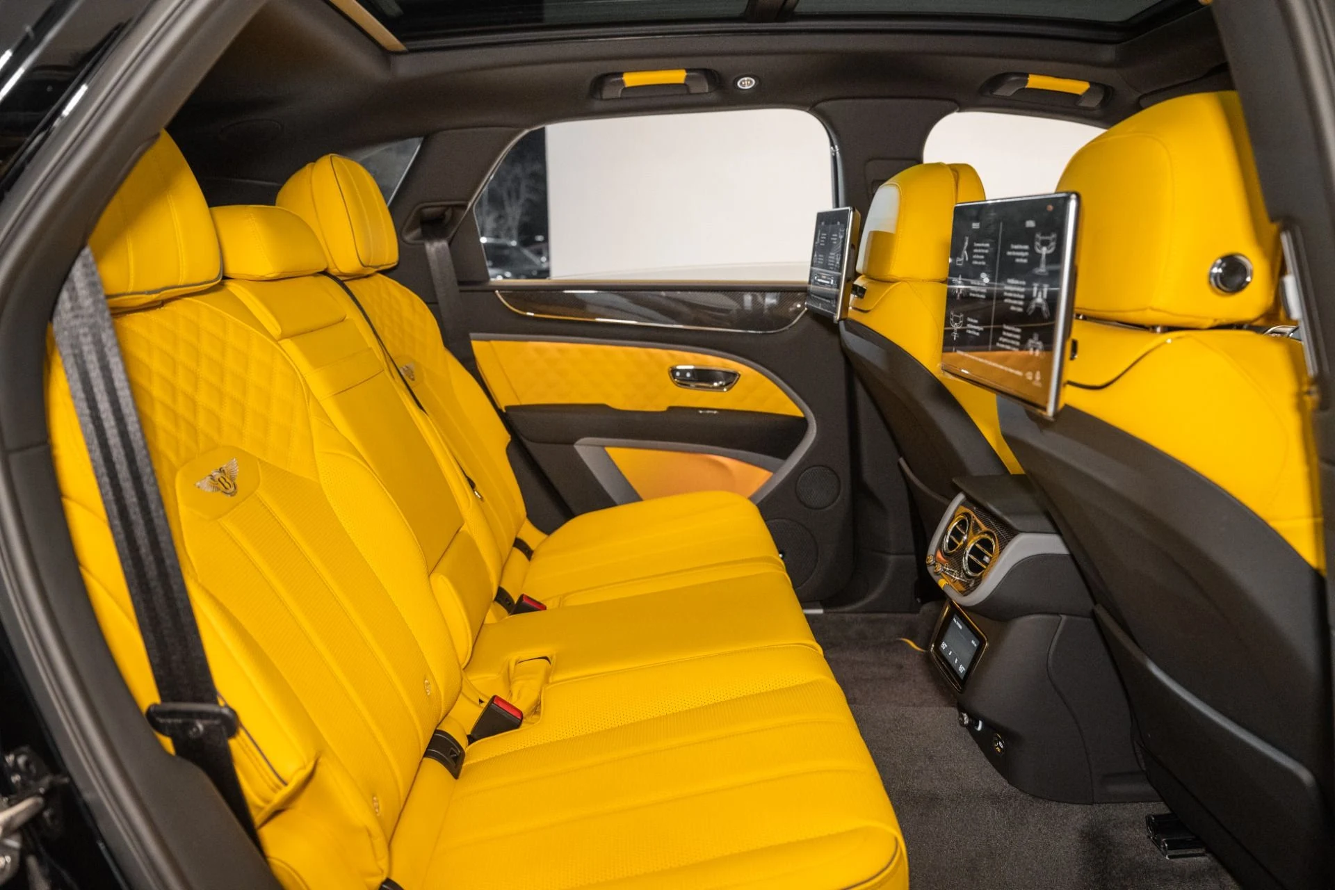 mph020_4003957294_Used_2024_Bentley_Bentayga_S_V8_1734149546_77567136a4