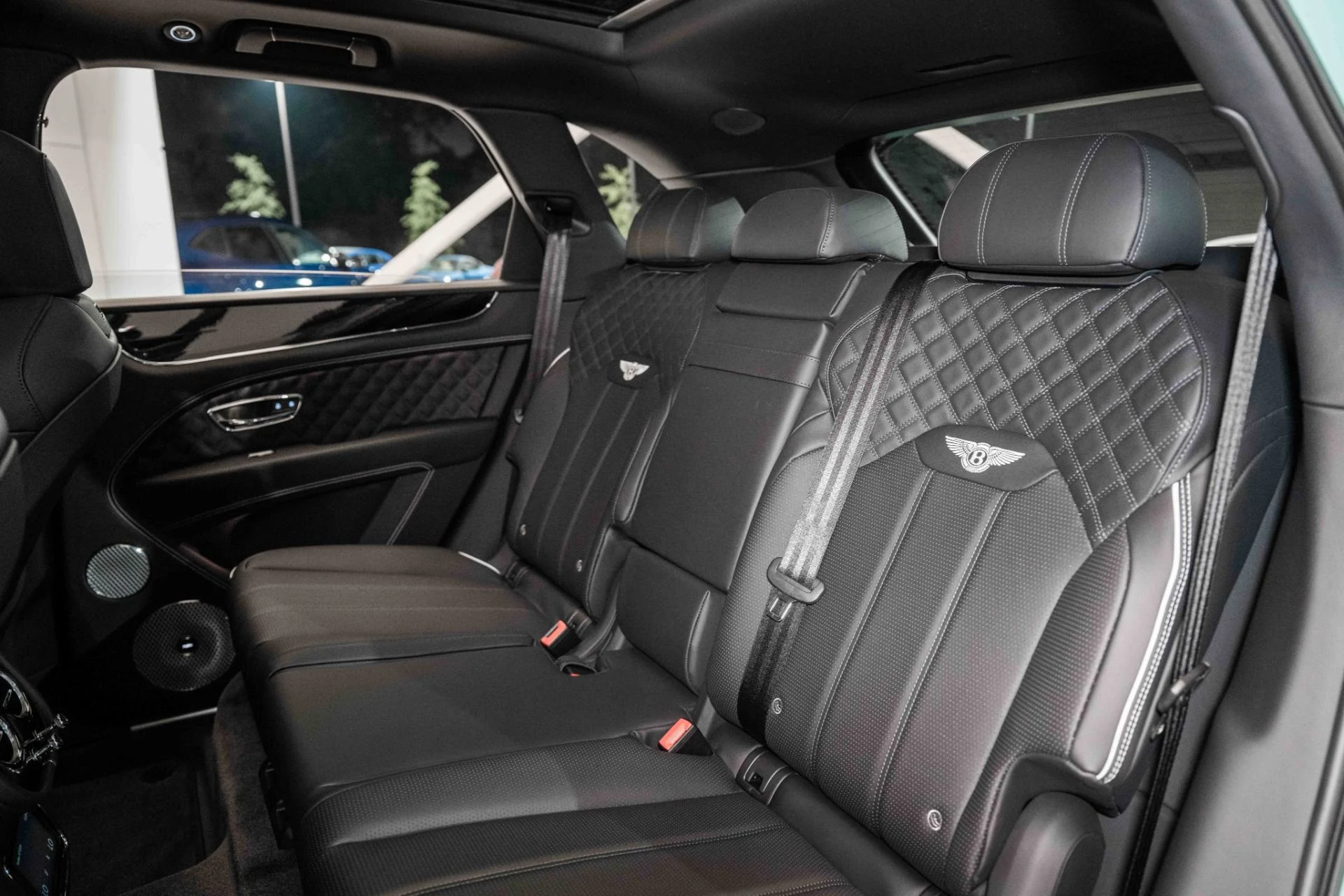 mph020_4006903351_Used_2024_Bentley_Bentayga_S_V8_1759780354_4317b11a85