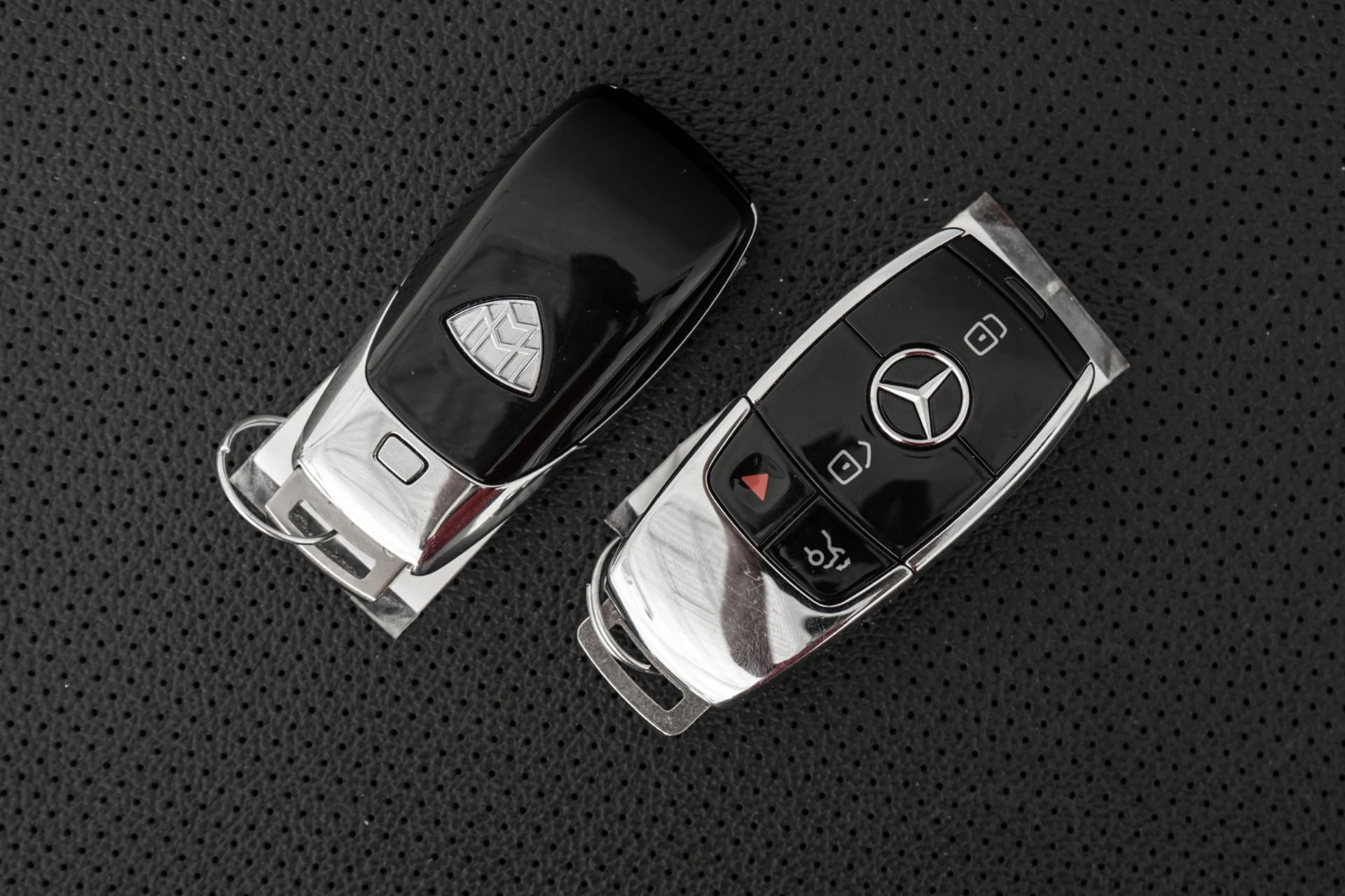 mph020_4007874287_Used_2024_Mercedes_Benz_Maybach_GLS_600_4_MATIC_4_Seat_Configuration_Rear_Seat_Entertainment_1776281488_eb3cdc0e80