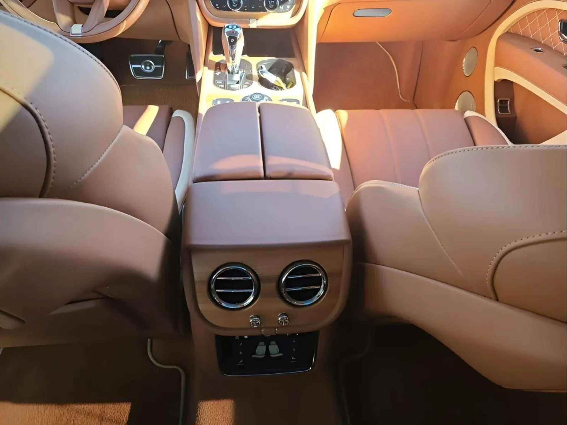 mph020_4019240020_e370526d43cdd34003aa3f79e72a1a61_8b372073fa