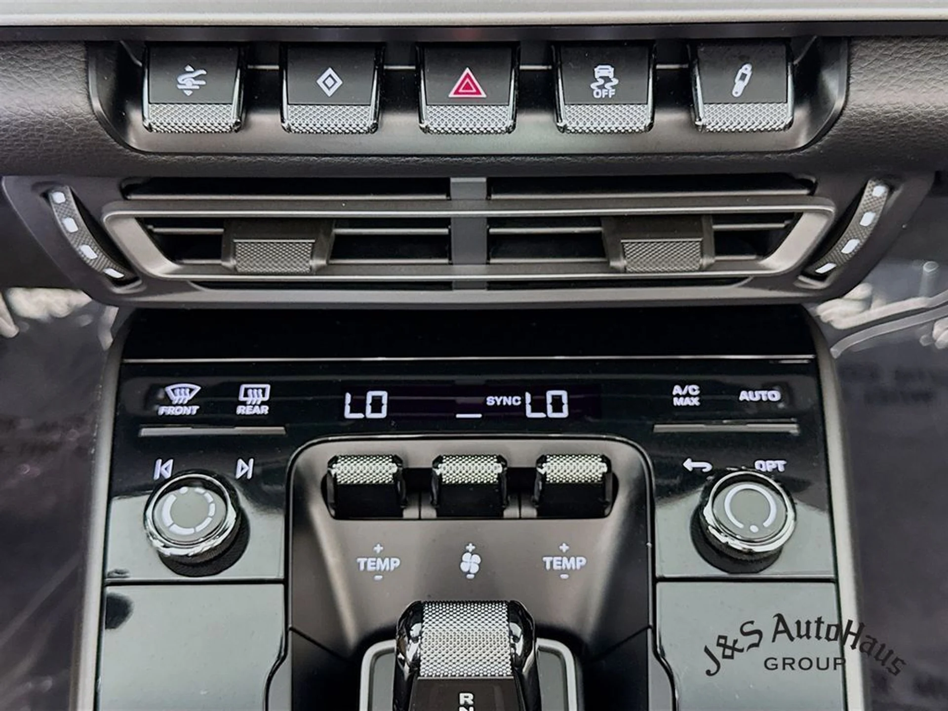 mph020_4026918136_s1j4zk7cdhw32qy8tmpiig58v8d5_5b9539fb34