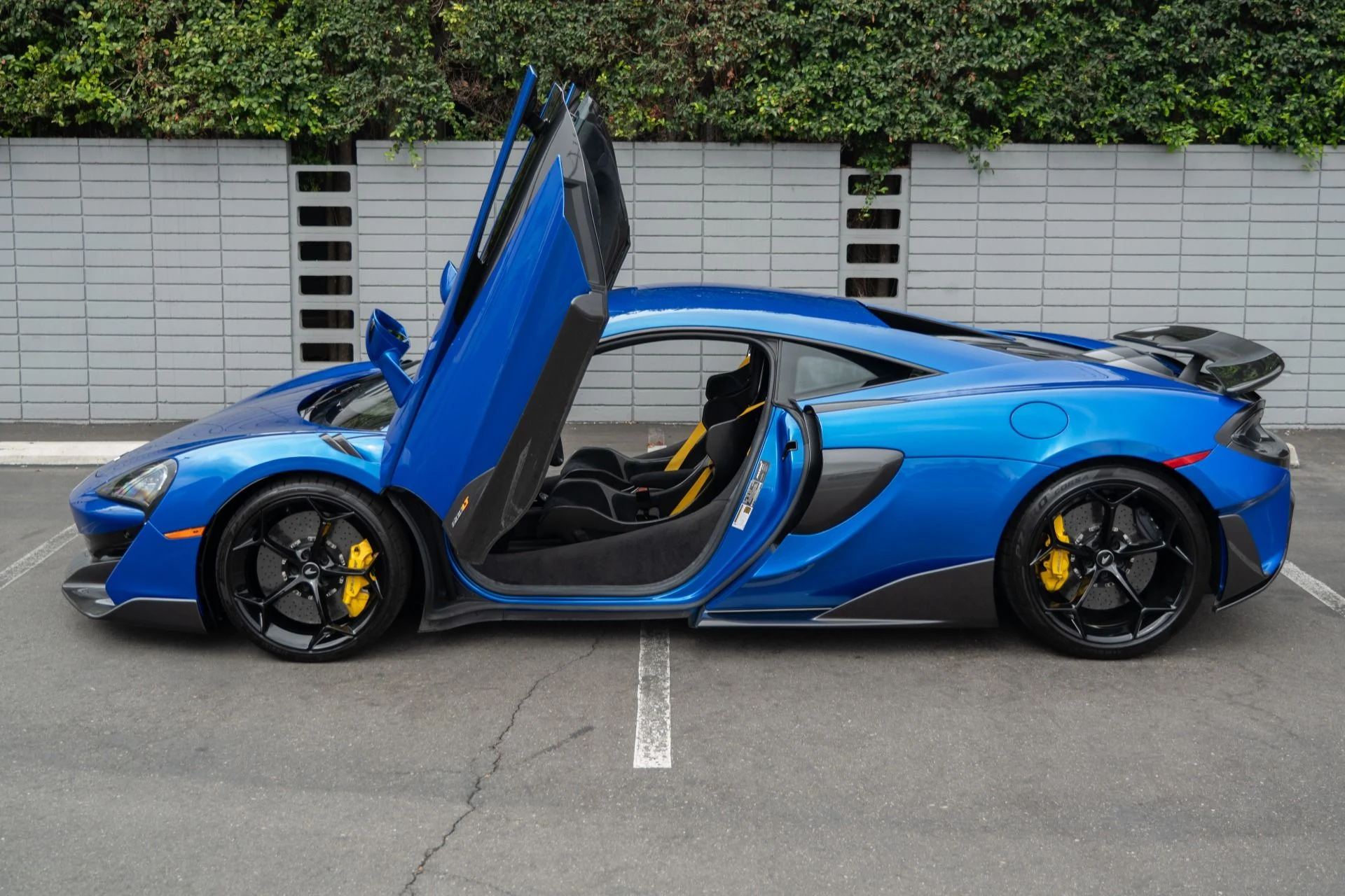 mph020_4035602248_Used_2019_Mc_Laren_600_LT_1756243959_c585909434