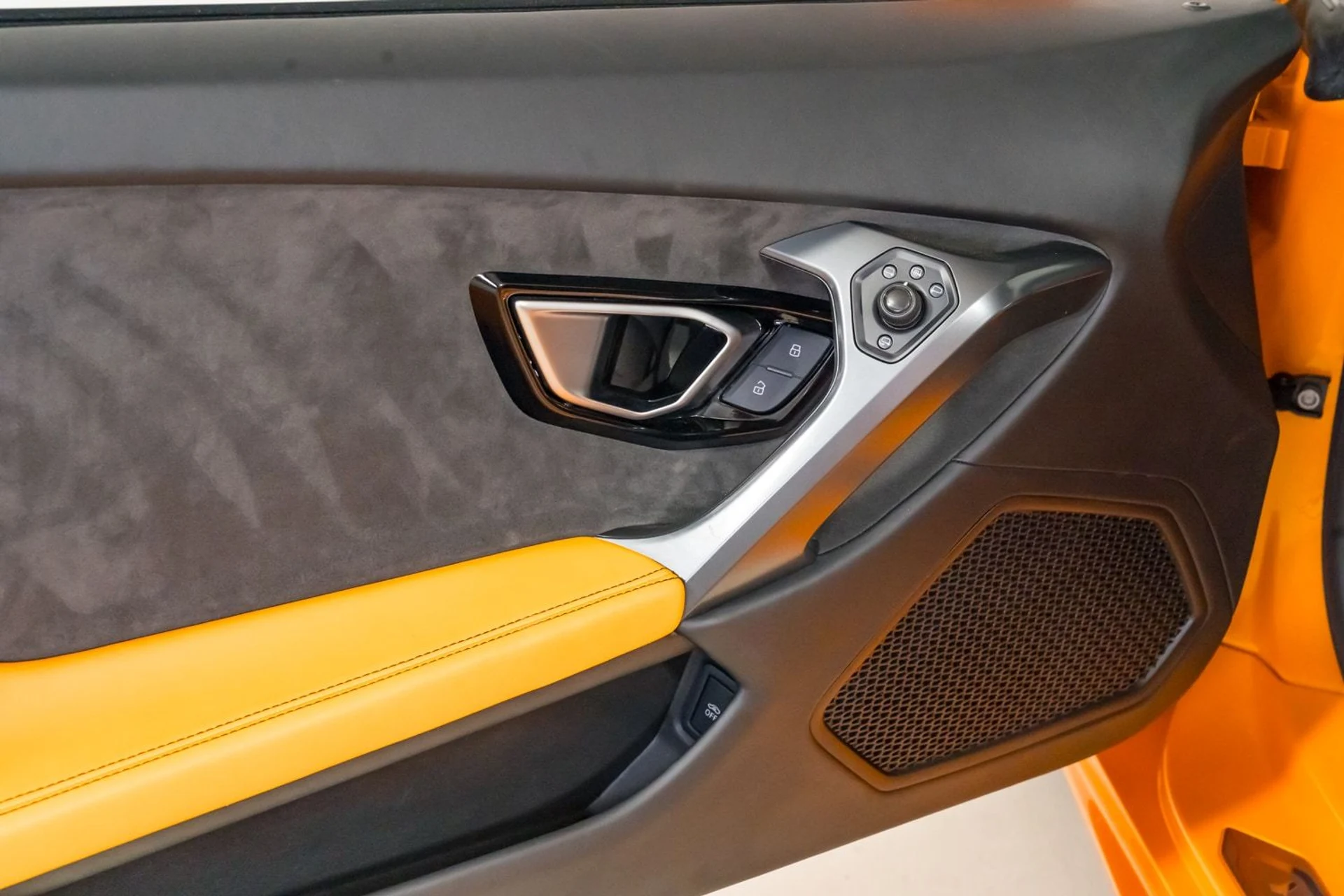 mph020_4035671812_e830cc0346ac42e985557900ace31792_dd7a543b26