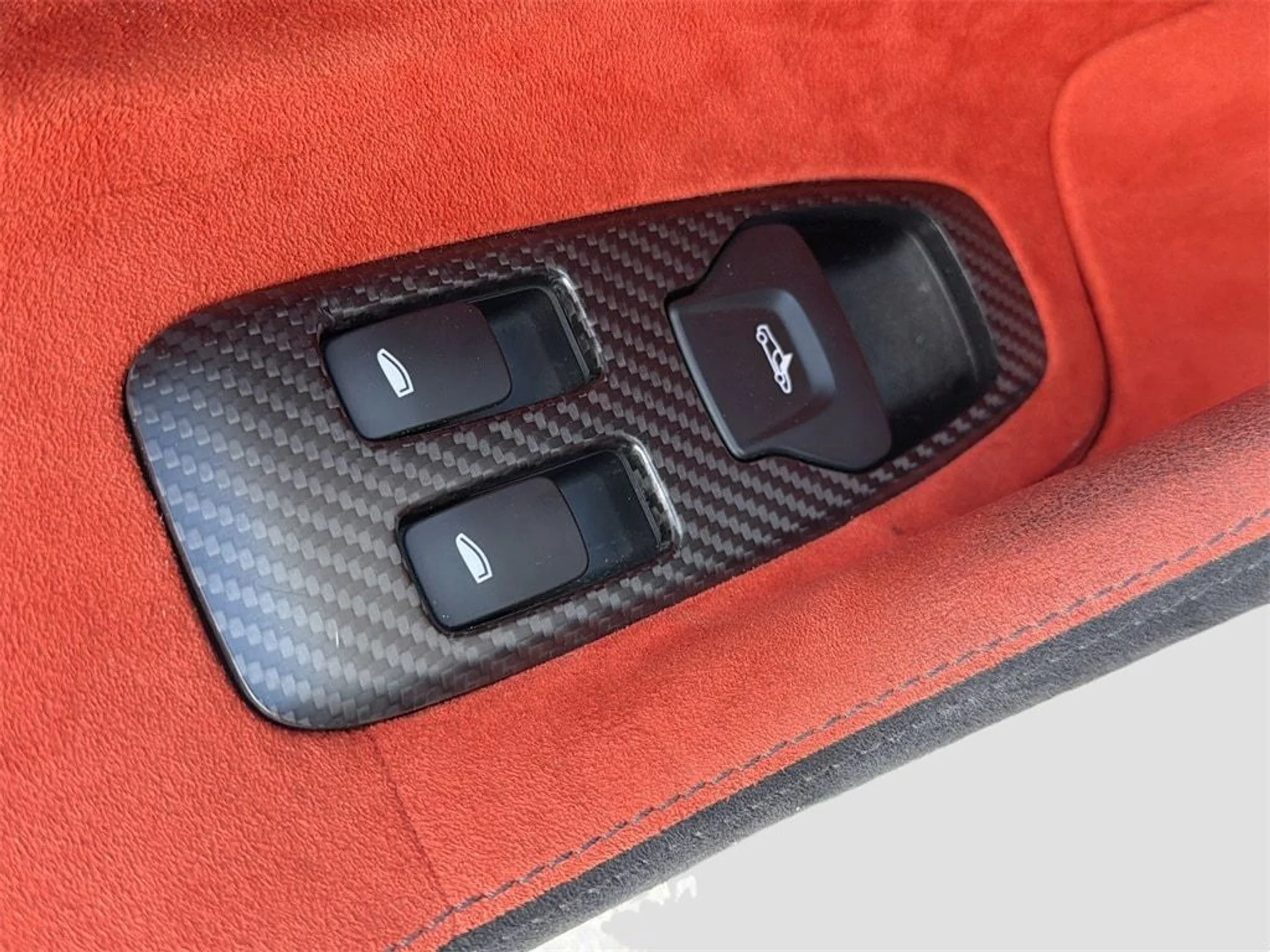 mph020_4044100416_677e2be8f0d9824ccff83f796e1a4e8fx_137134964b