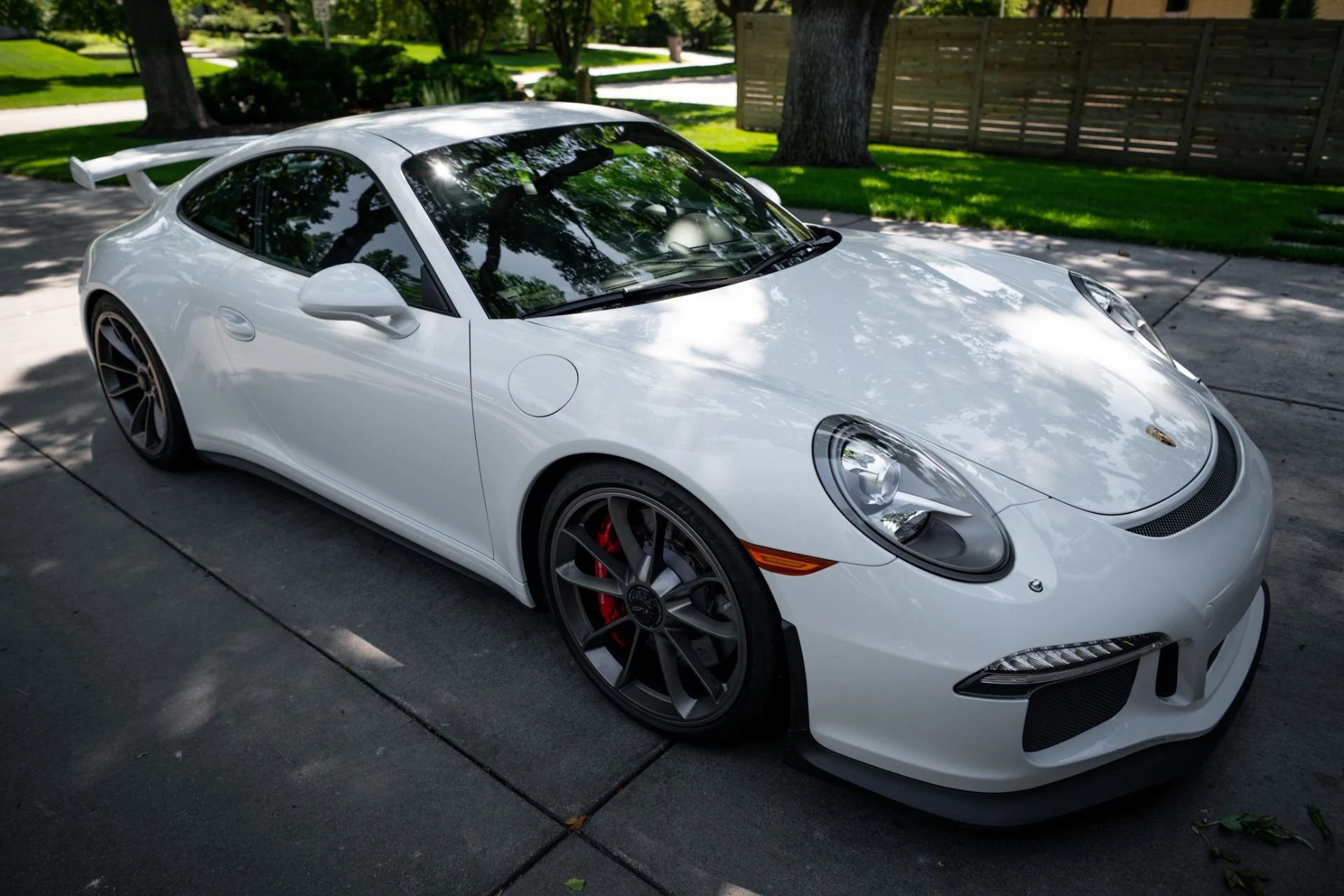 mph020_40534566_Used_2015_Porsche_911_GT_3_1783359761_001e755236