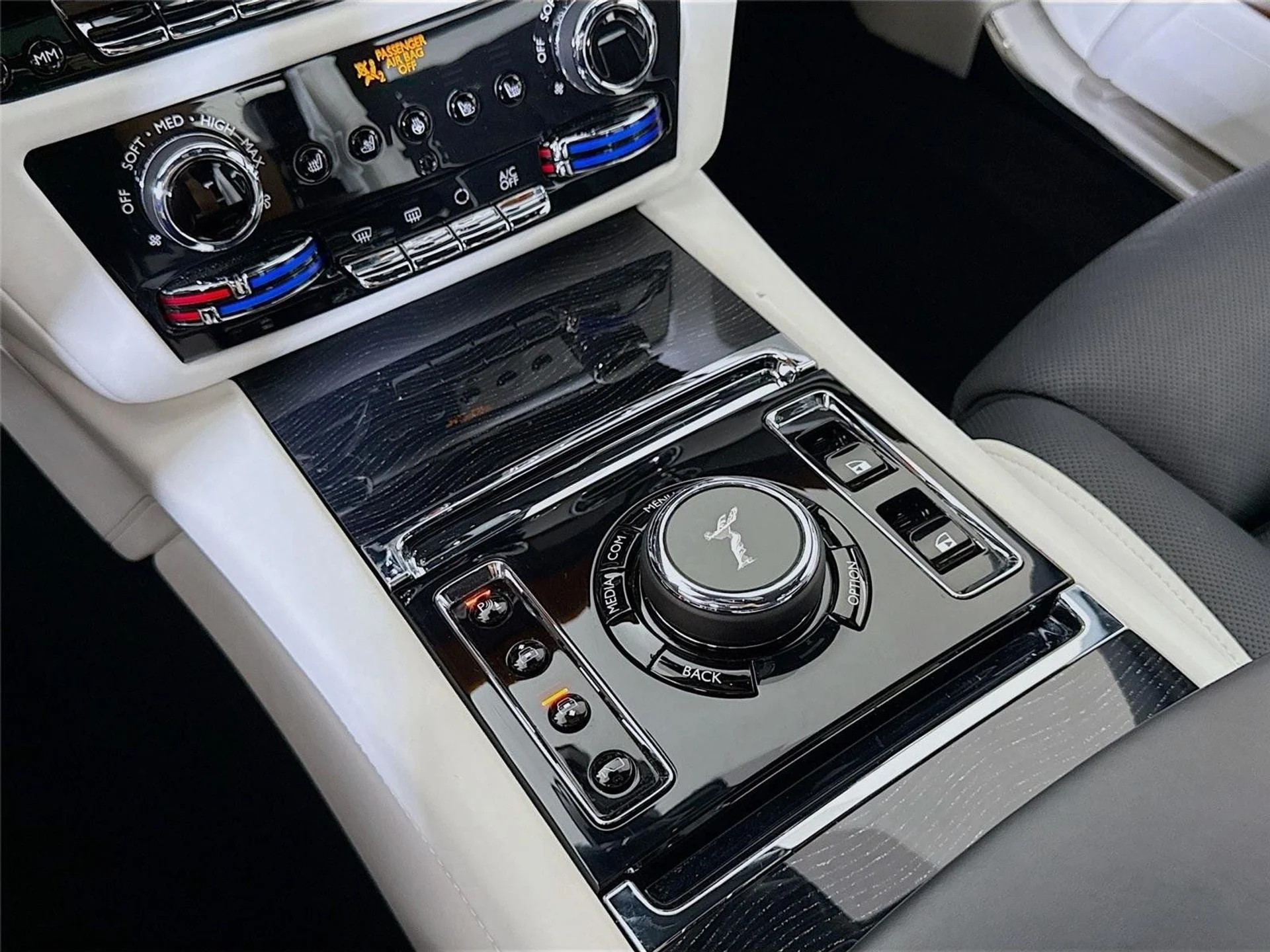 mph020_4053548798_34420e493486f44318bc08700b19f310_019160831c