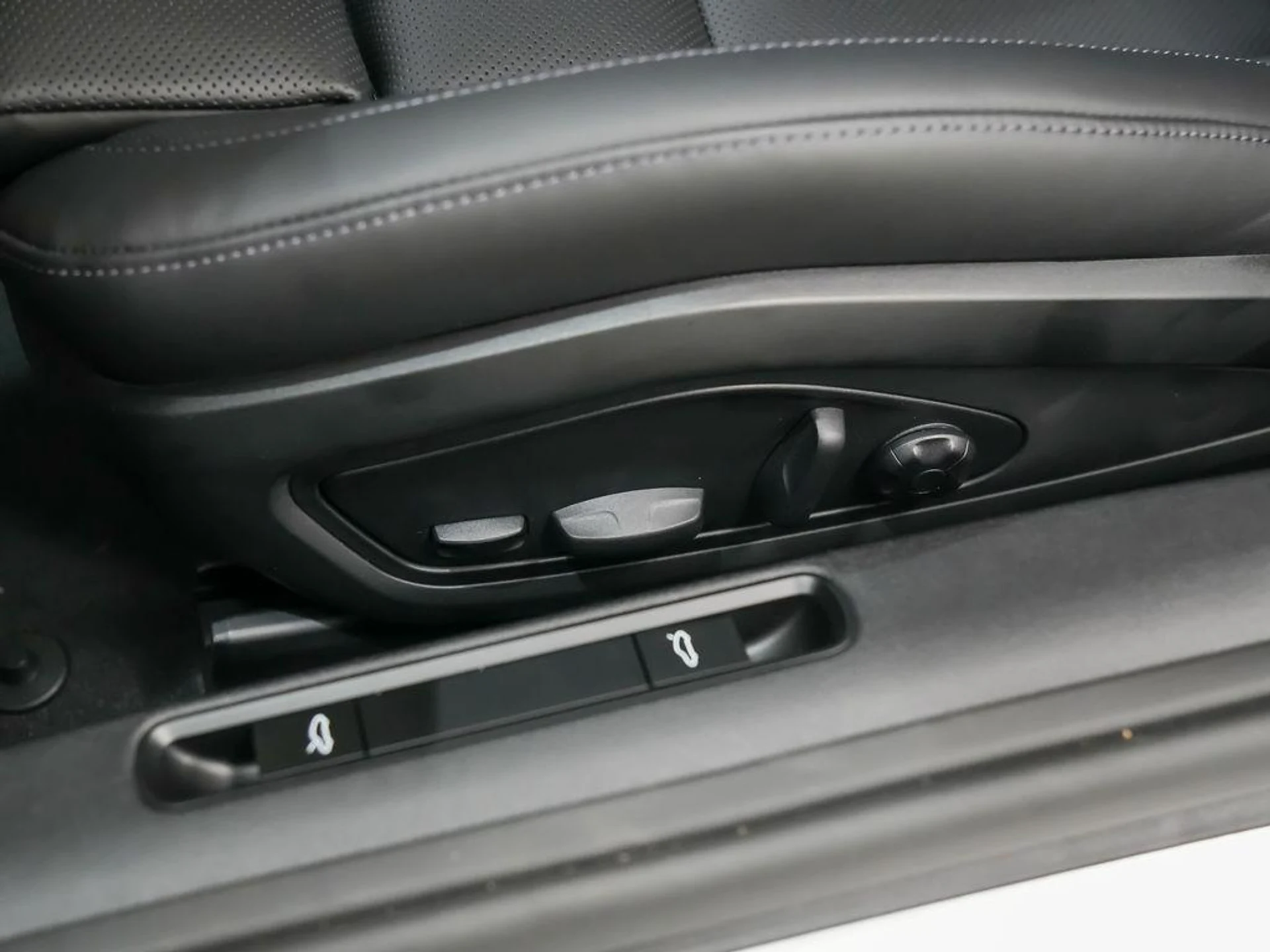 mph020_4054380813_K5_ZT_Qsd_XX_Xp_BSS_Kh16a_Si_TM_2_Dkg_1edbb93a61