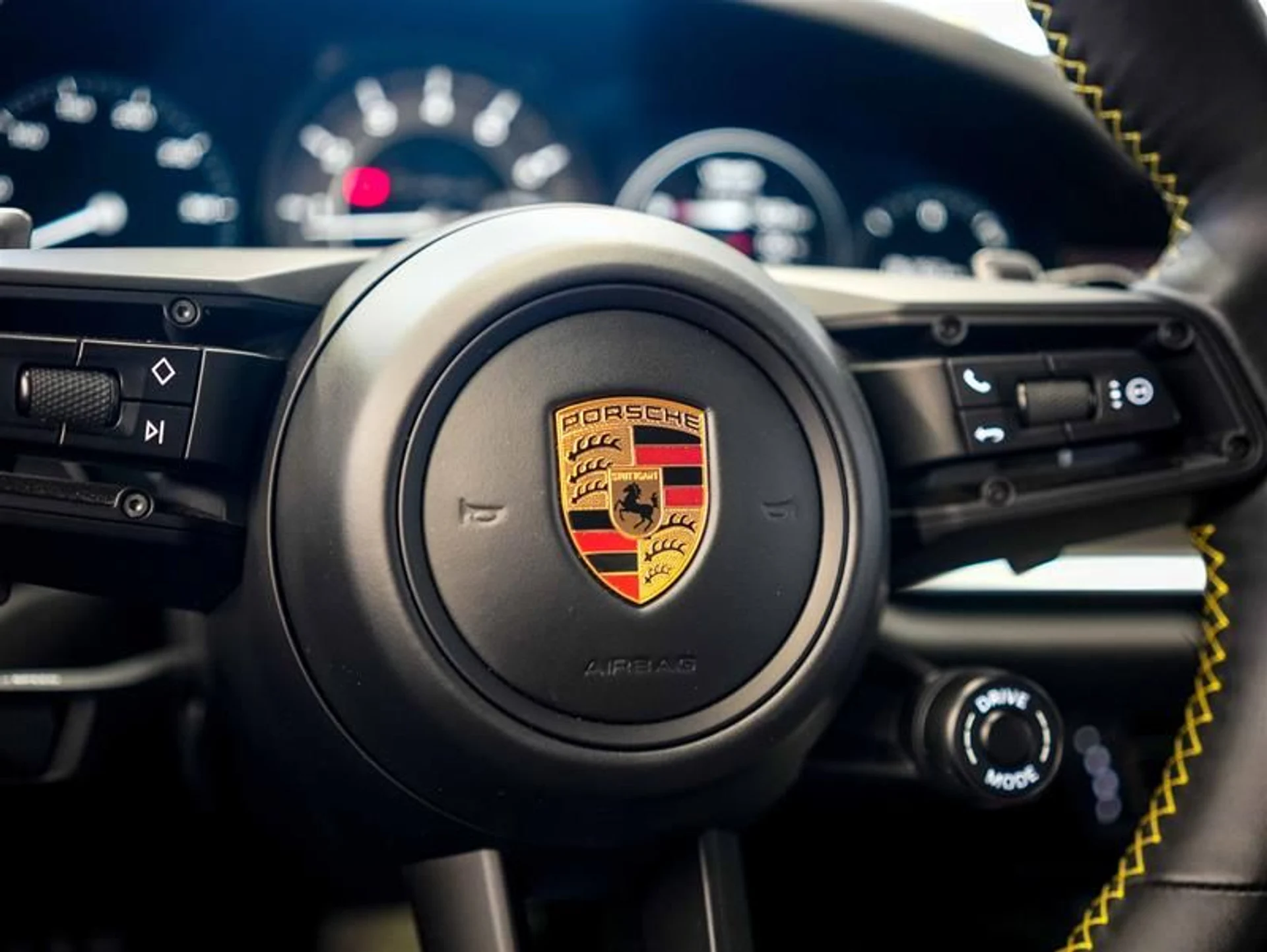 mph020_4054987650_4n0iai25_0902bf3ca9