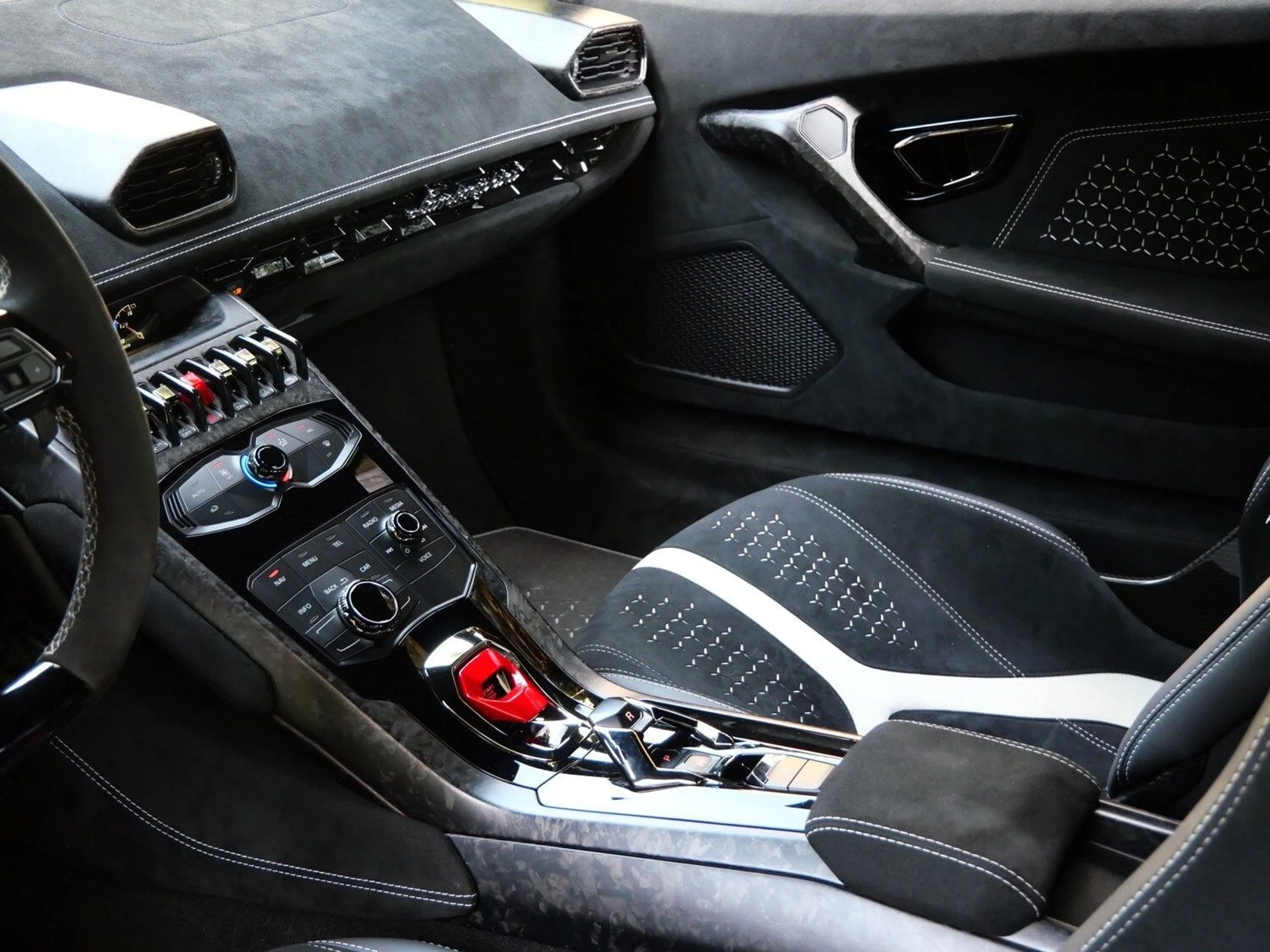 mph020_4060878401_a7c0ba6690b79bc8aa15a924197cea49x_746f1cebff