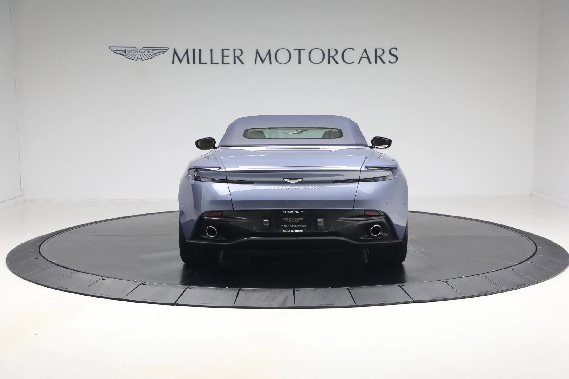 mph020_4062477671_Used_2022_Aston_Martin_DB_11_Volante_1787336408_1223a8e792