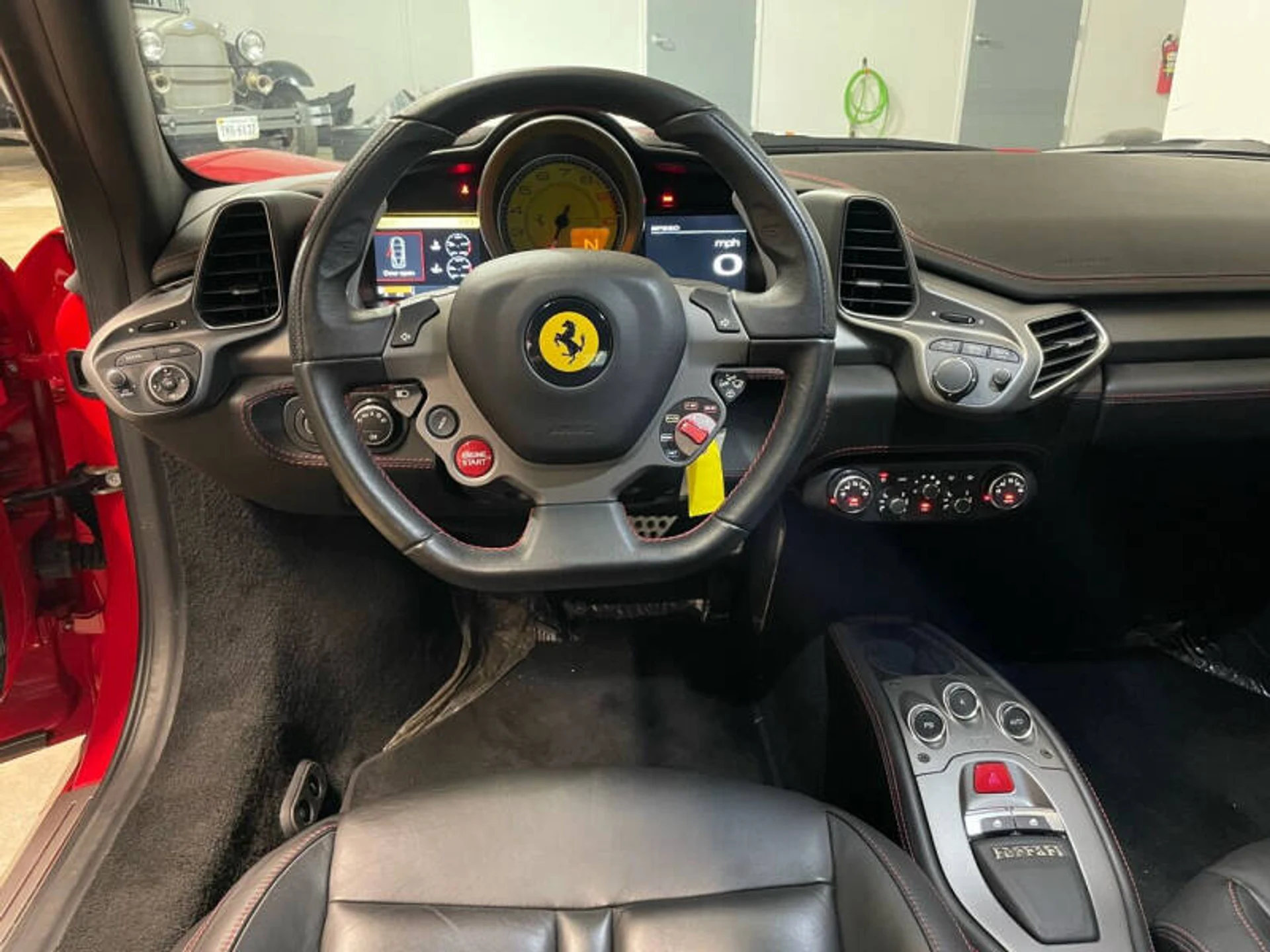 mph020_4065520834_2012_ferrari_458_italia_base_2dr_coupe_166ff4ce5e