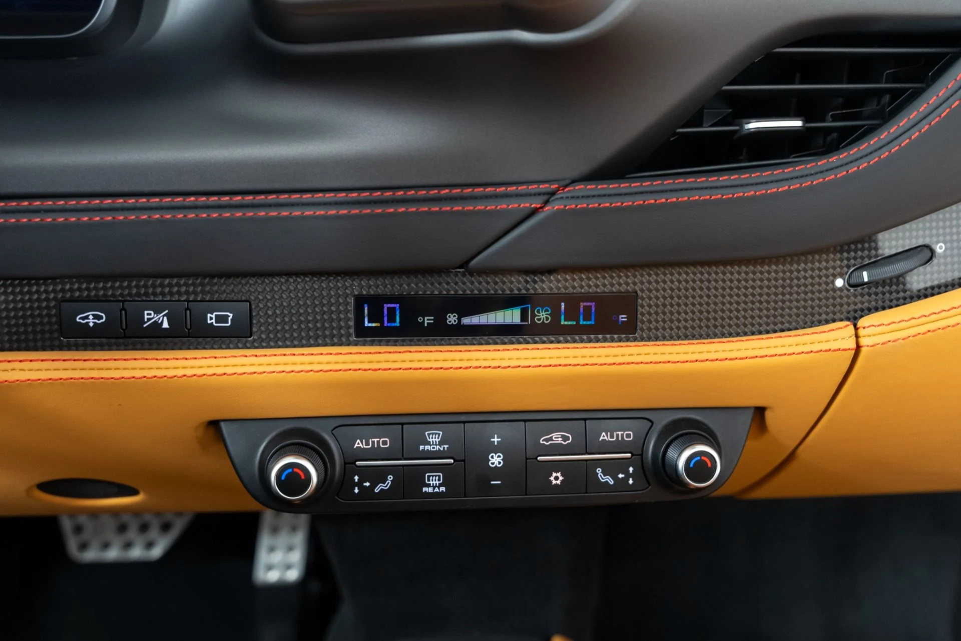 mph020_4067887122_Used_2021_Ferrari_F8_Spider_1757957116_f3954093f6