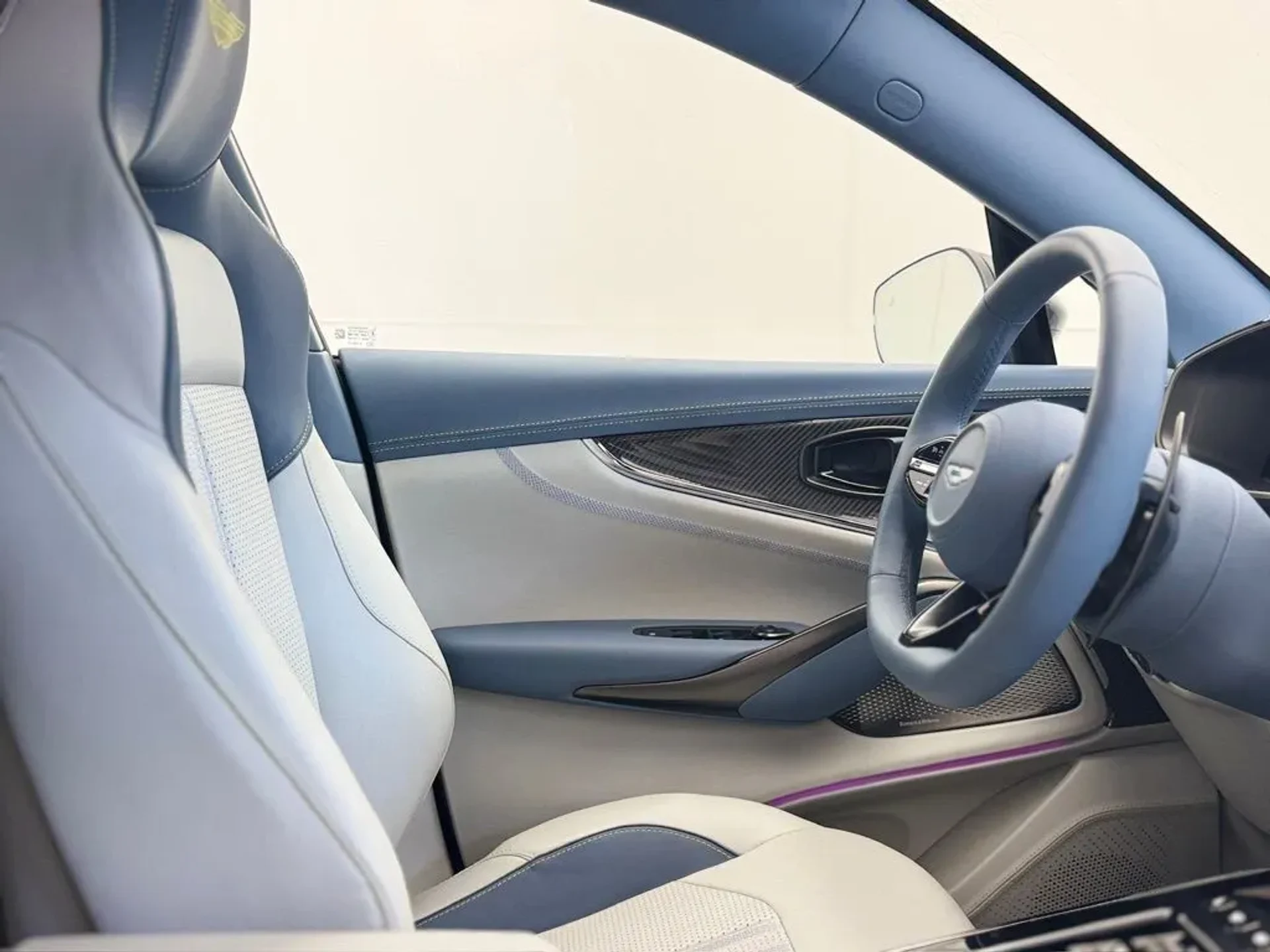 mph020_4069165036_ujxzwqgprhp1pe3snhlriandnblk_7ae363afd8