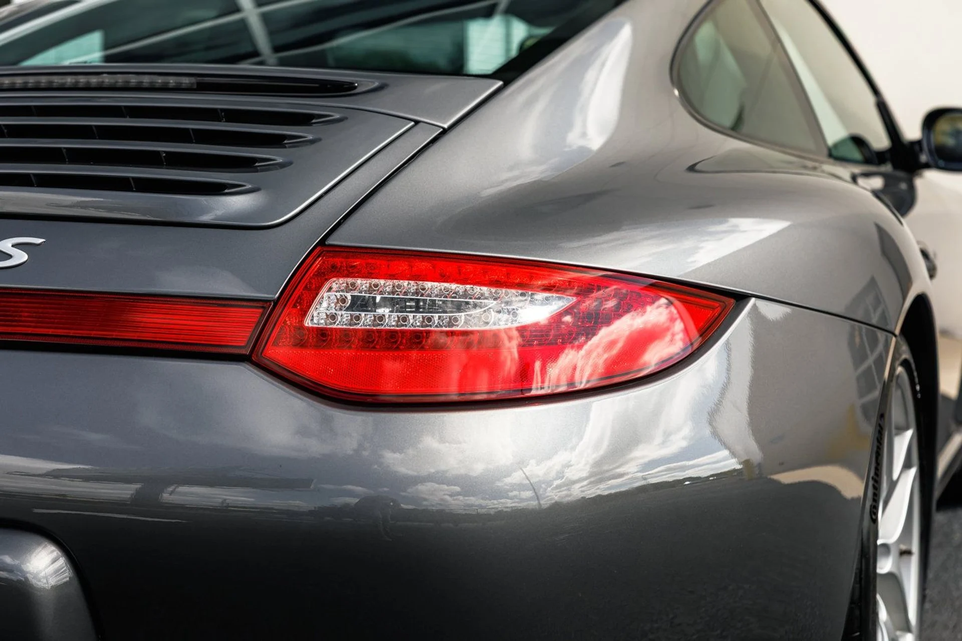 mph020_4072221327_153e0beb9de54357028bd7fd18846495x_b6970a3bc3