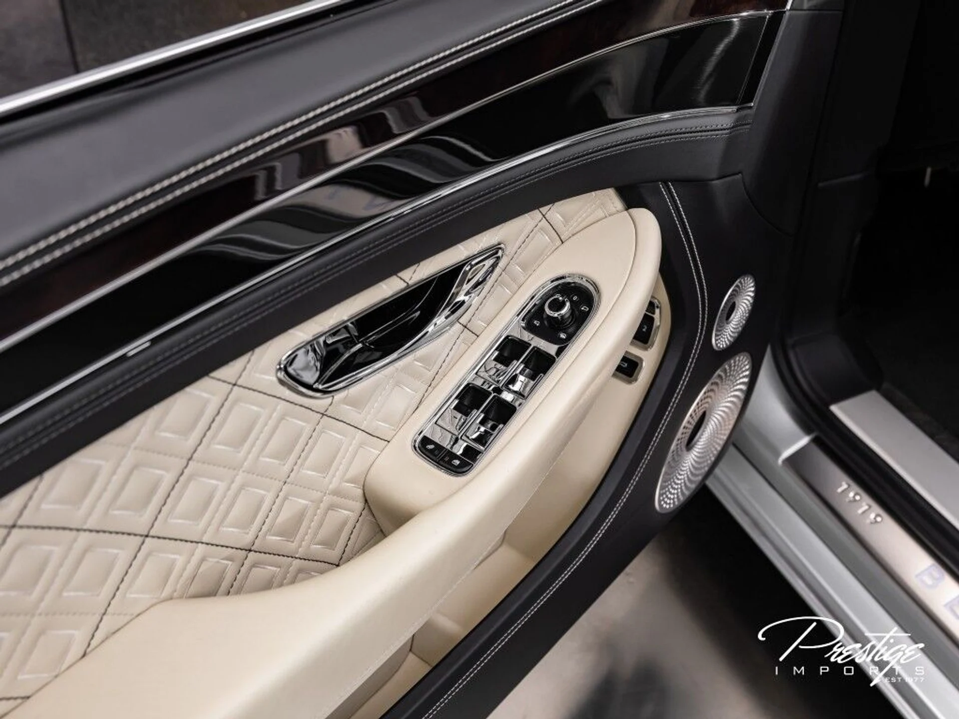 mph020_4073651489_40efa8dd4f3e3b8b18f31ae795d17ca2_8c8fa47590