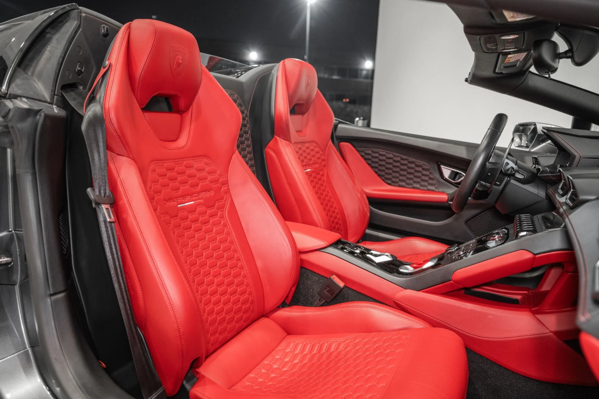 mph020_407807412_Used_2016_Lamborghini_Huracan_LP_610_4_Spyder_1773071561_4a09af611f