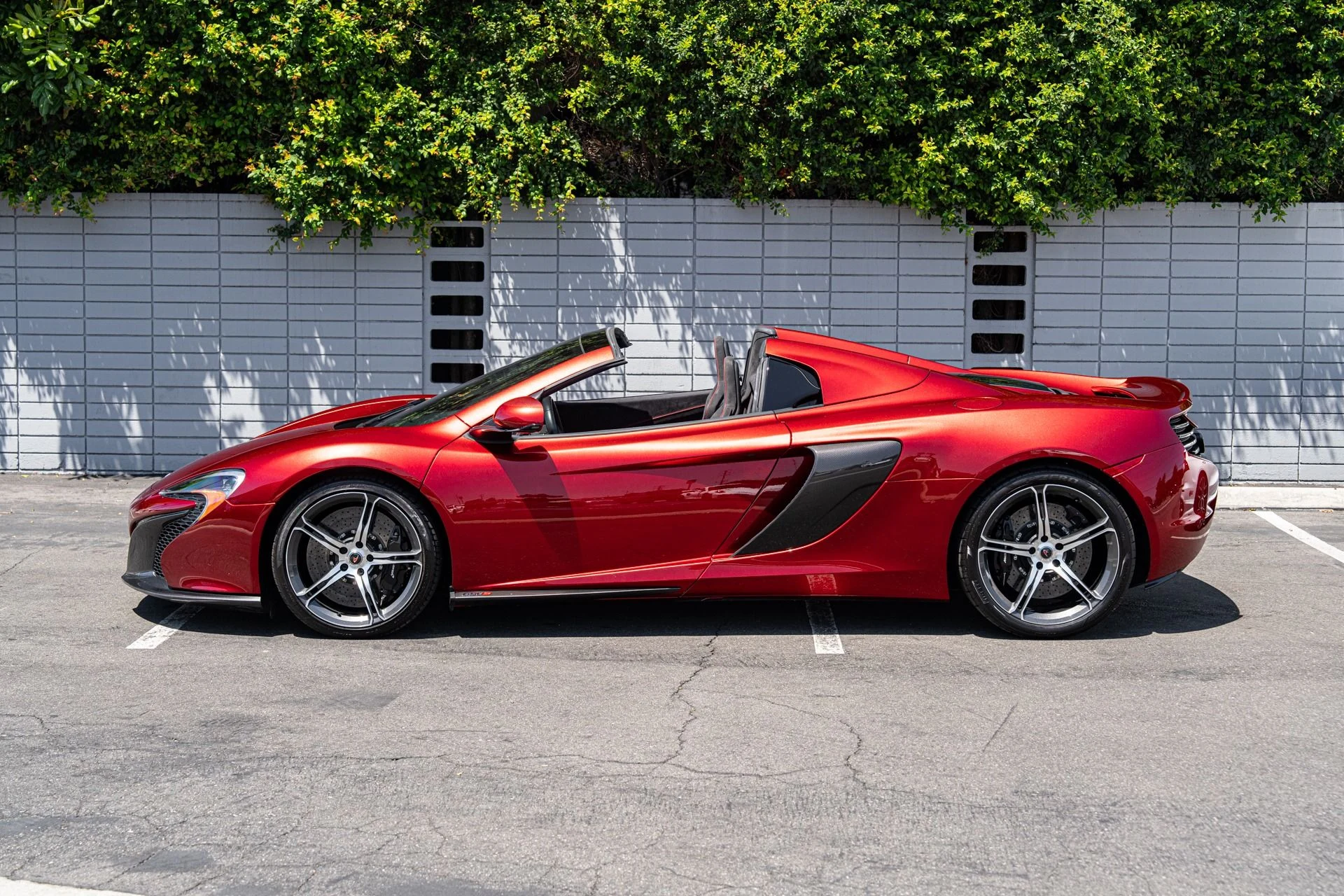 mph020_4081140539_Used_2015_Mc_Laren_650_S_Spider_1754071754_4593d86ee8