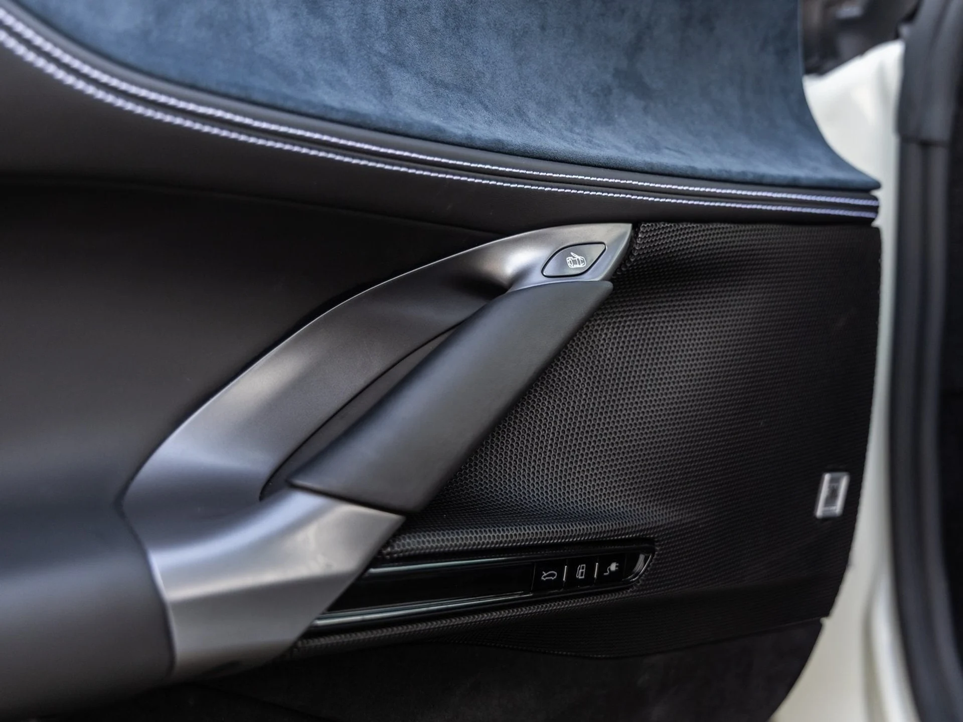 mph020_4084608452_21_dba14c6f7e