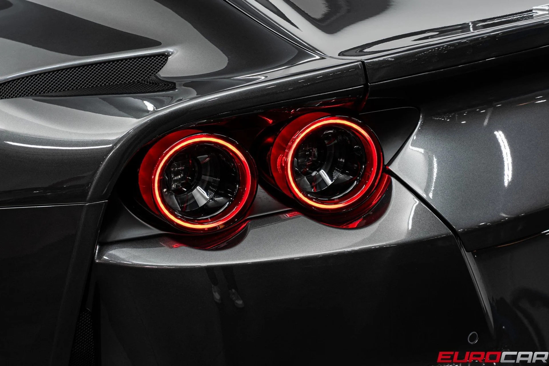 mph020_4089129445_image_21_22541b5fde