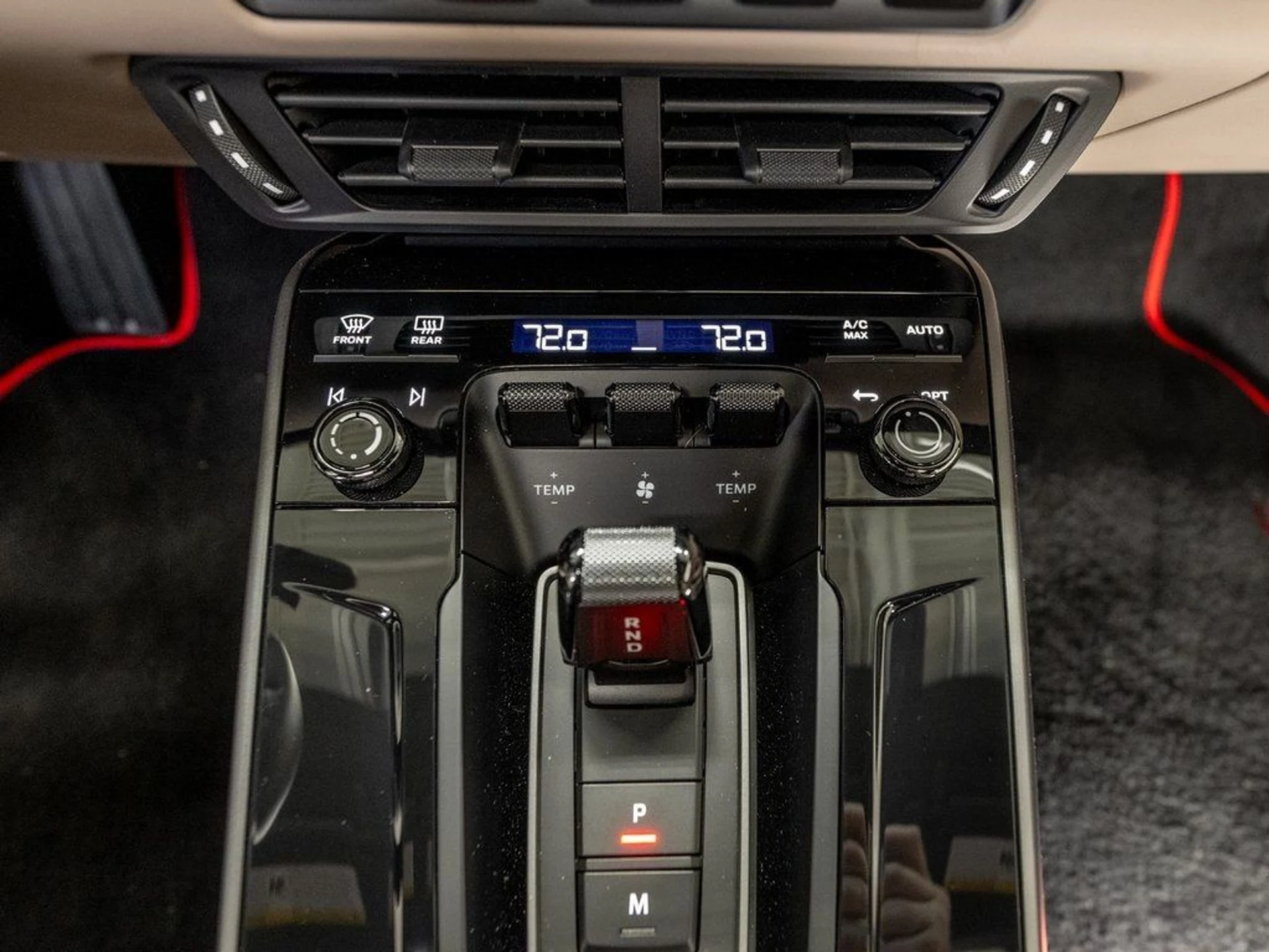 mph020_4092645867_image_21_f7be164048