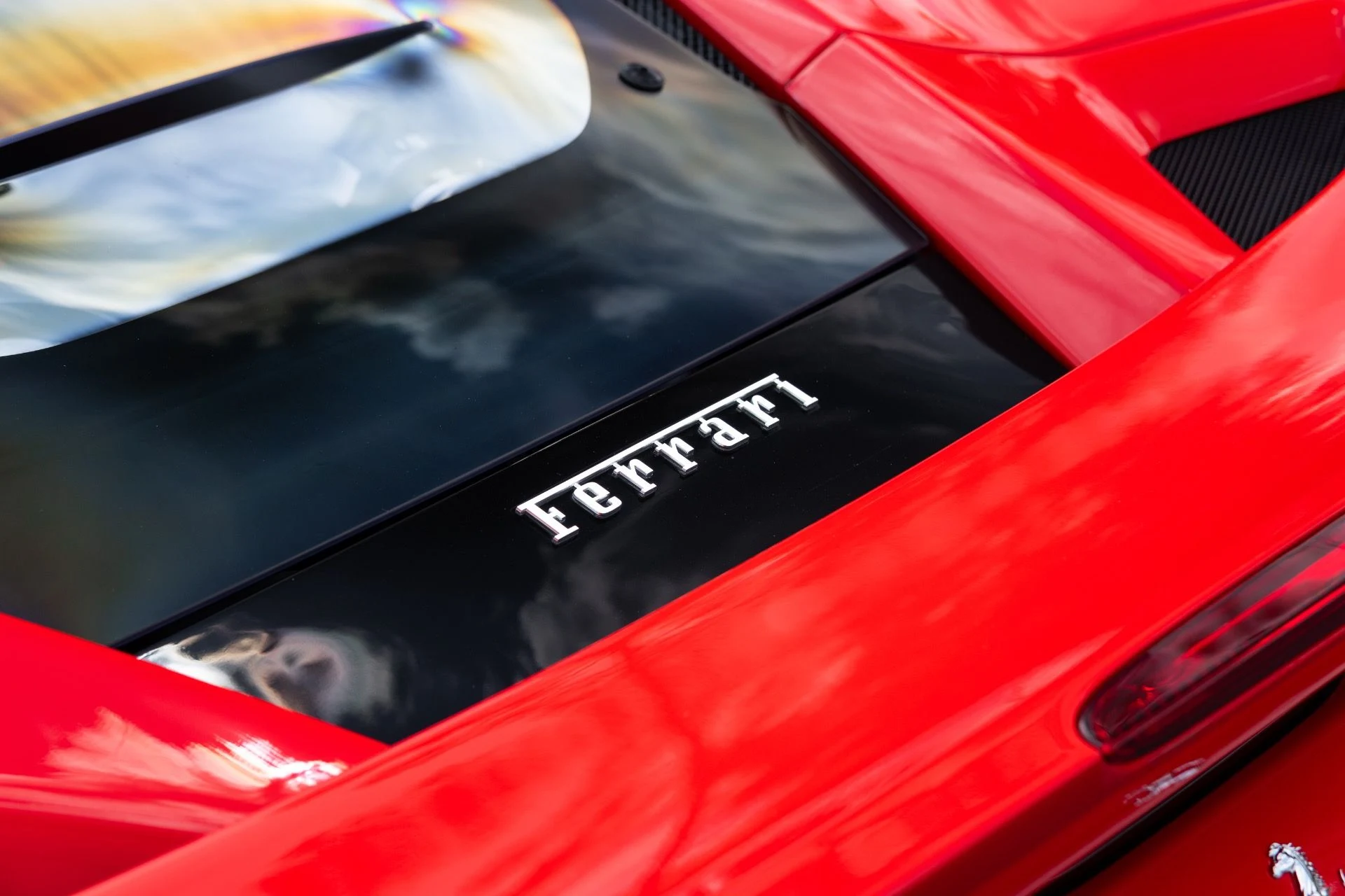 mph020_4099032095_Used_2022_Ferrari_F8_Tributo_1777610244_cfd515f255