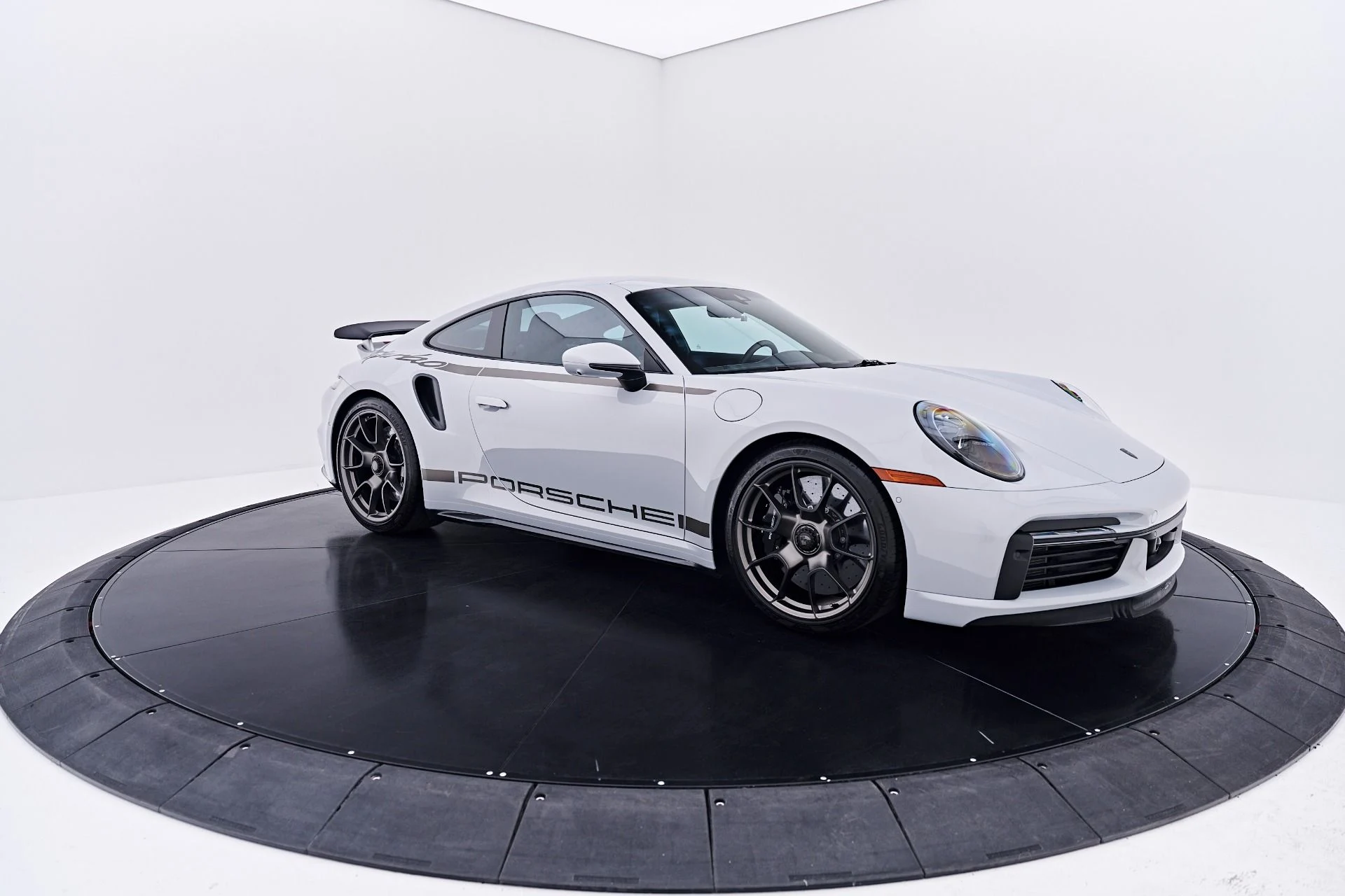 mph020_4099309220_Used_2025_Porsche_911_Turbo_S_1784161195_258b42418d