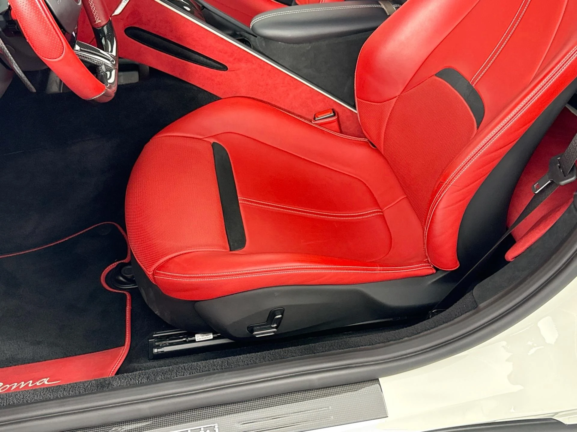 mph020_4108523994_Used_2023_Ferrari_Roma_1784158045_4449e580e4