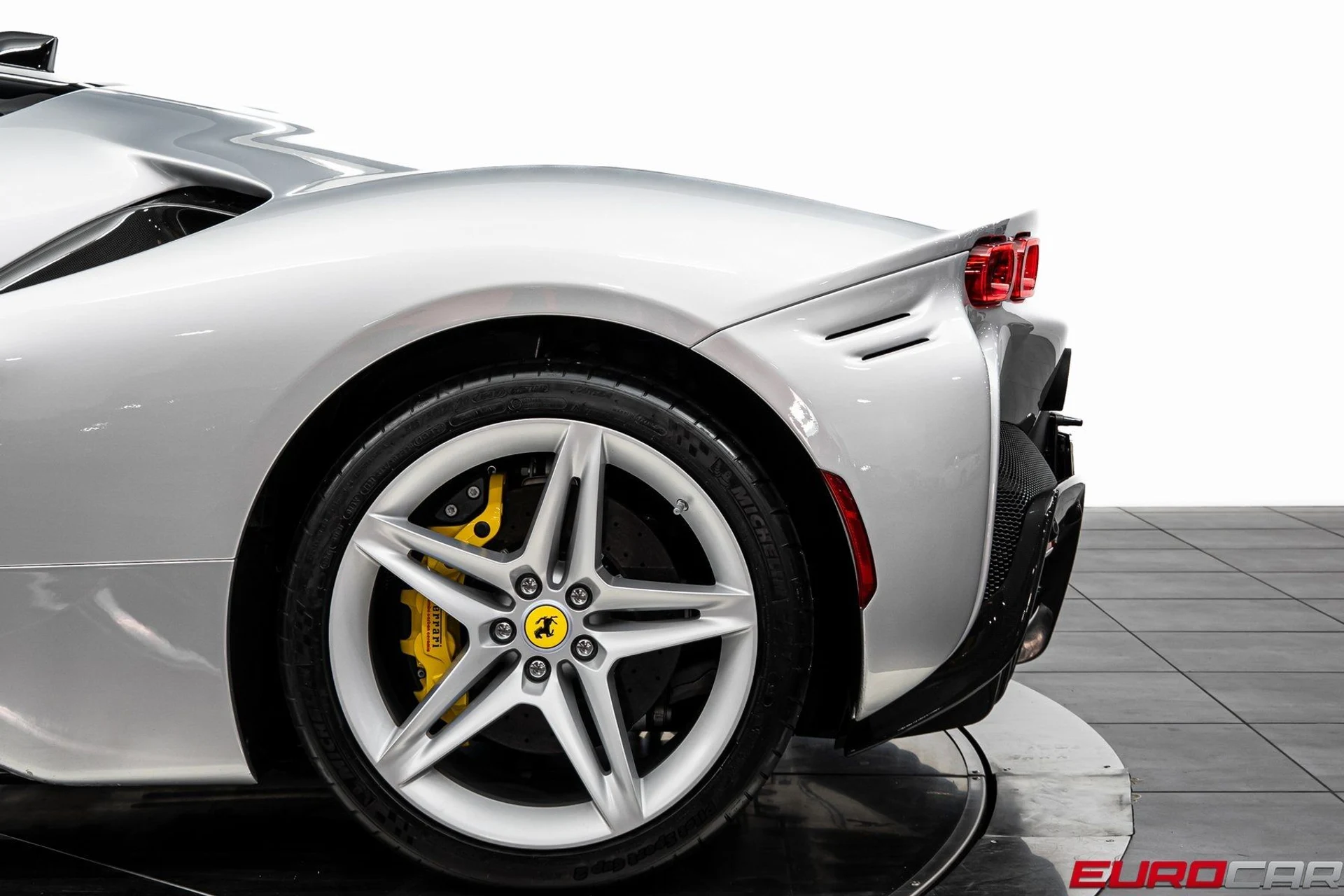 mph020_4115074424_image_21_d1924fb4f7