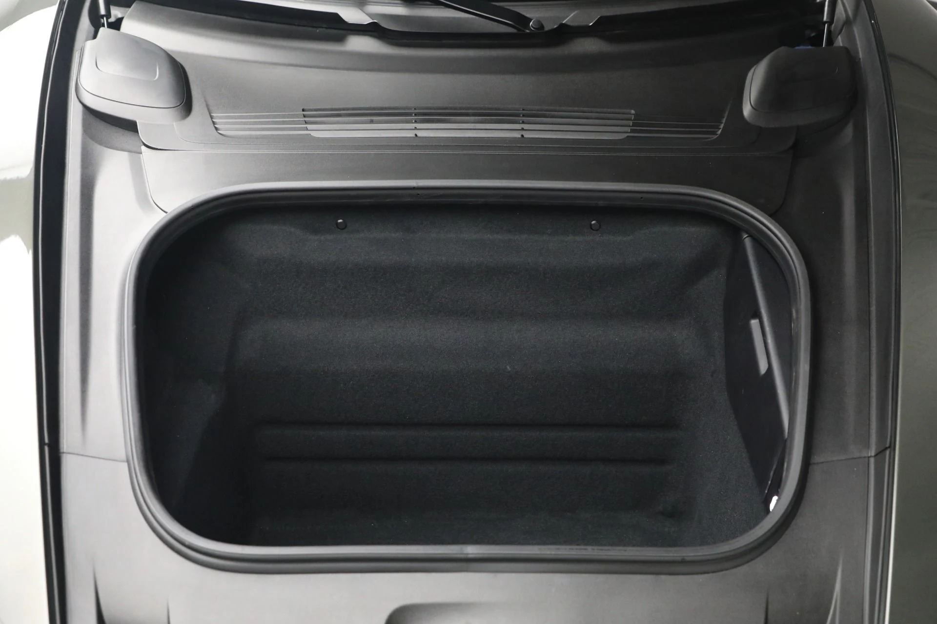 mph020_4118330925_Used_2022_Porsche_911_Carrera_1765579996_d2a3ab0d99