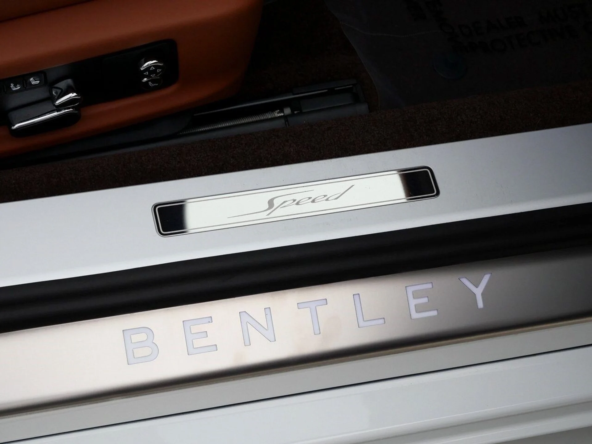 mph020_4119854792_b8fec209680765d9a097fb310b9d0b18x_7f1dcec983