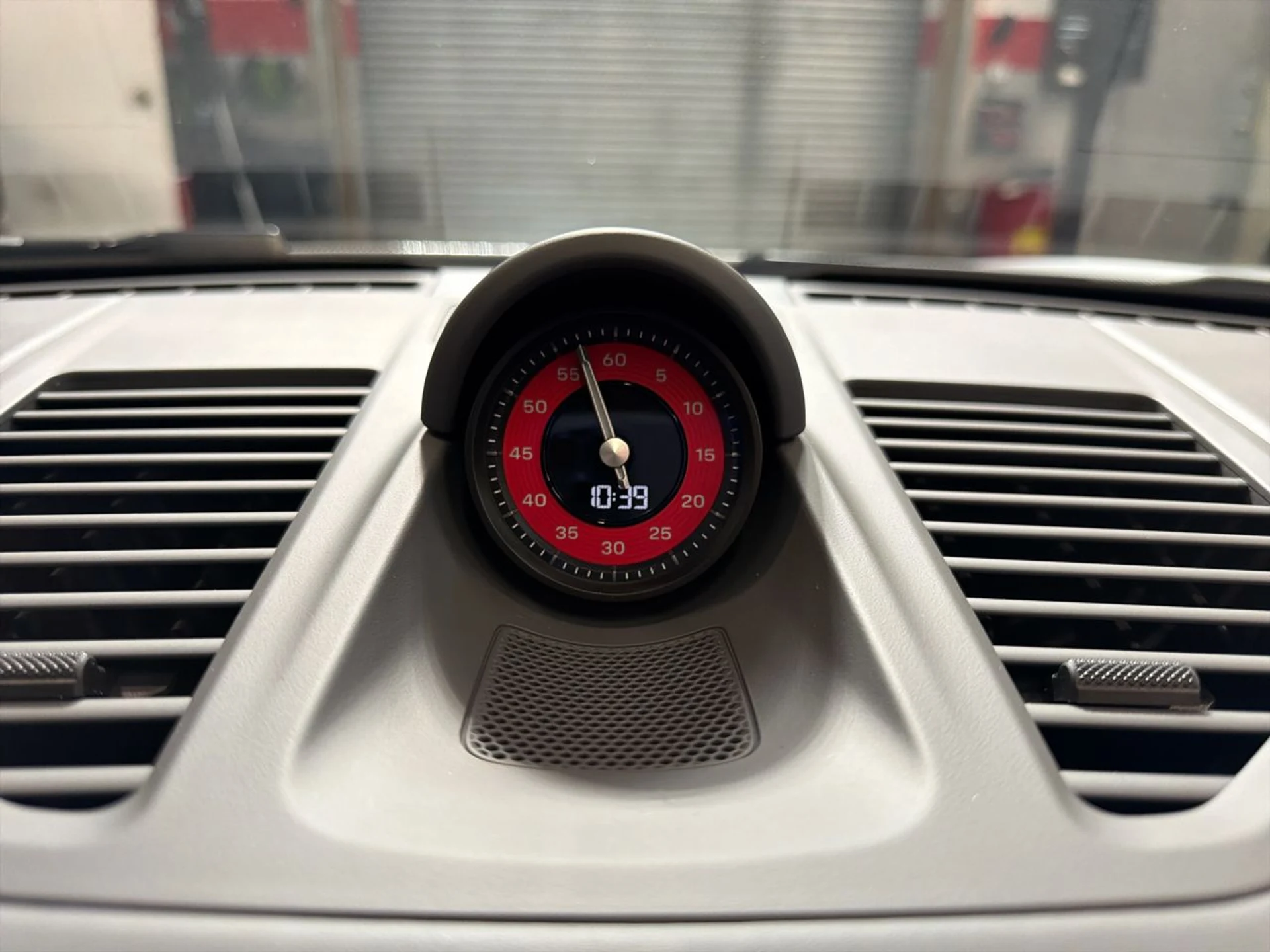 mph020_4144764836_638979362891964096_076b8f6127