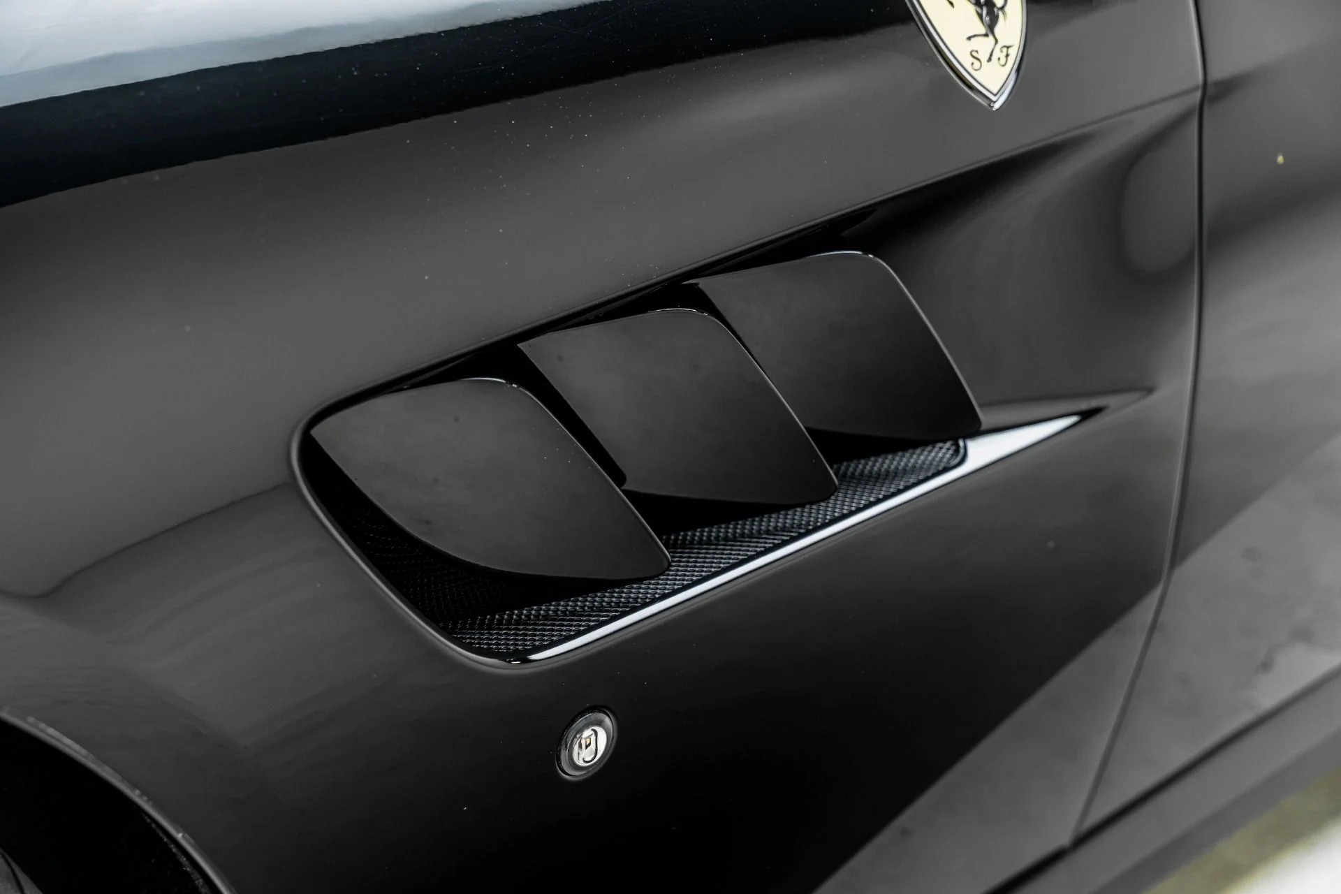 mph020_4154425615_Used_2018_Ferrari_GTC_4_Lusso_T_1783036205_f990852dd6