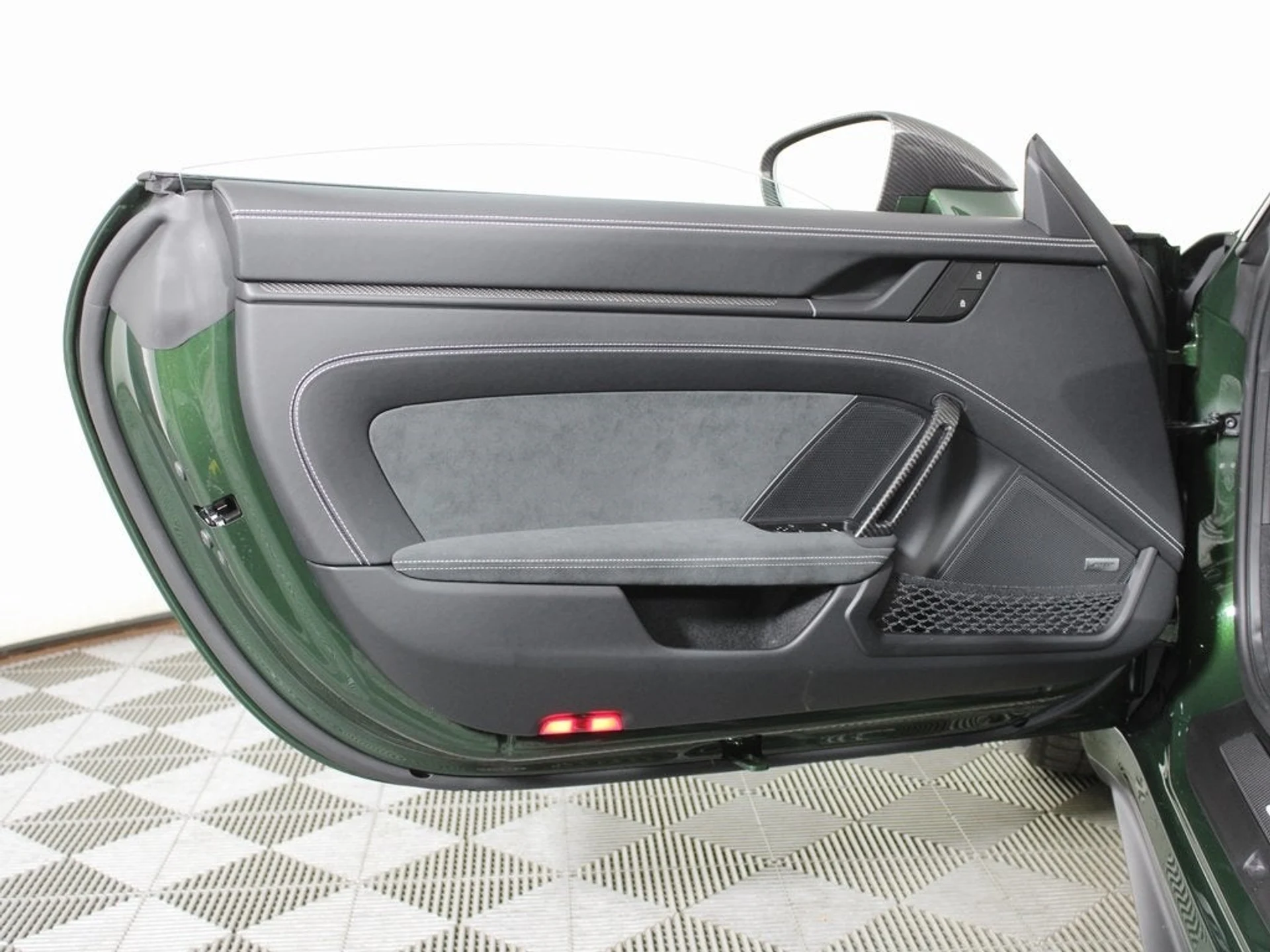 mph020_4161364951_21_0305772079