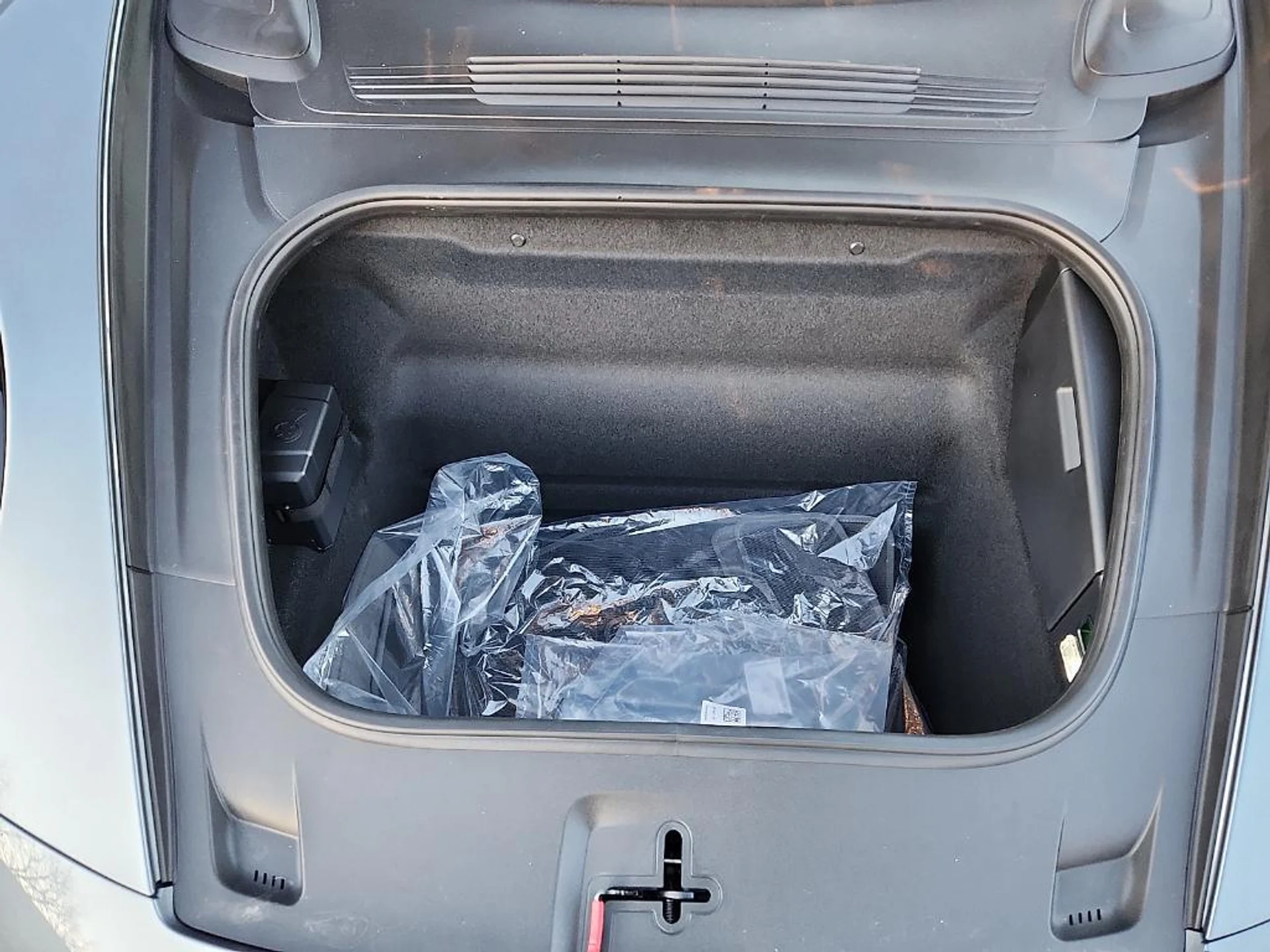 mph020_4161493001_Aj0to_E7eb_3_Gj_LU_Jbtwy4fsgq2_M_646240a35a