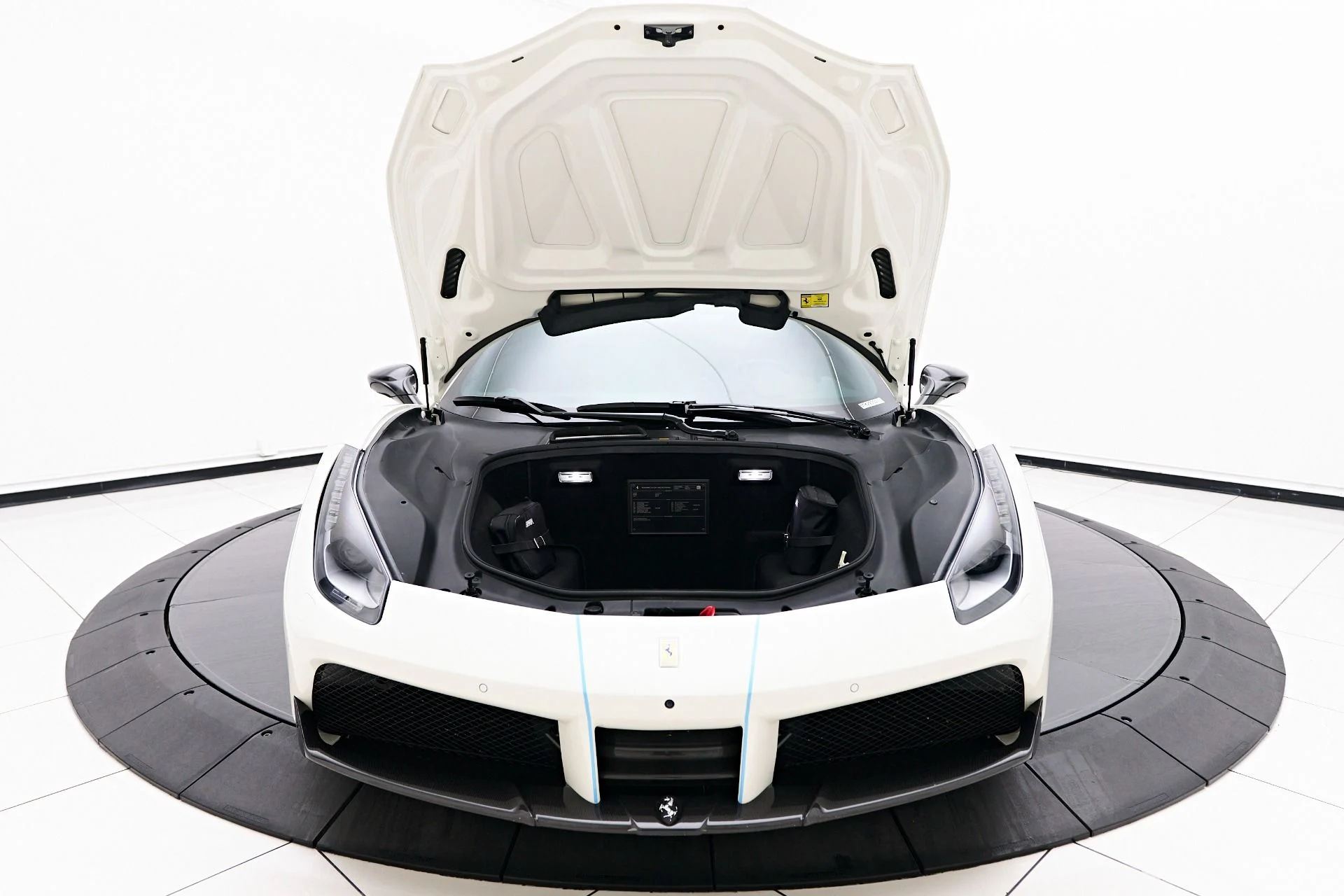 mph020_4164383176_Used_2017_Ferrari_488_GTB_Base_1755309758_7de57cd2b5