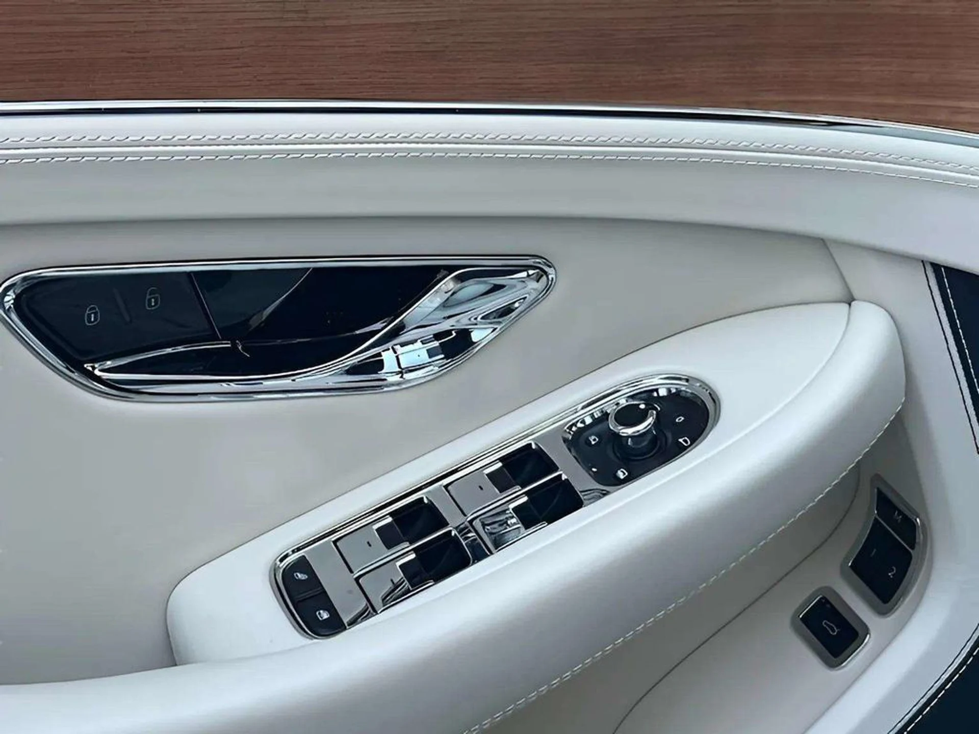 mph020_4168741624_454fb5f766ba86d838cdb86b40cd5940x_d69426cbdd