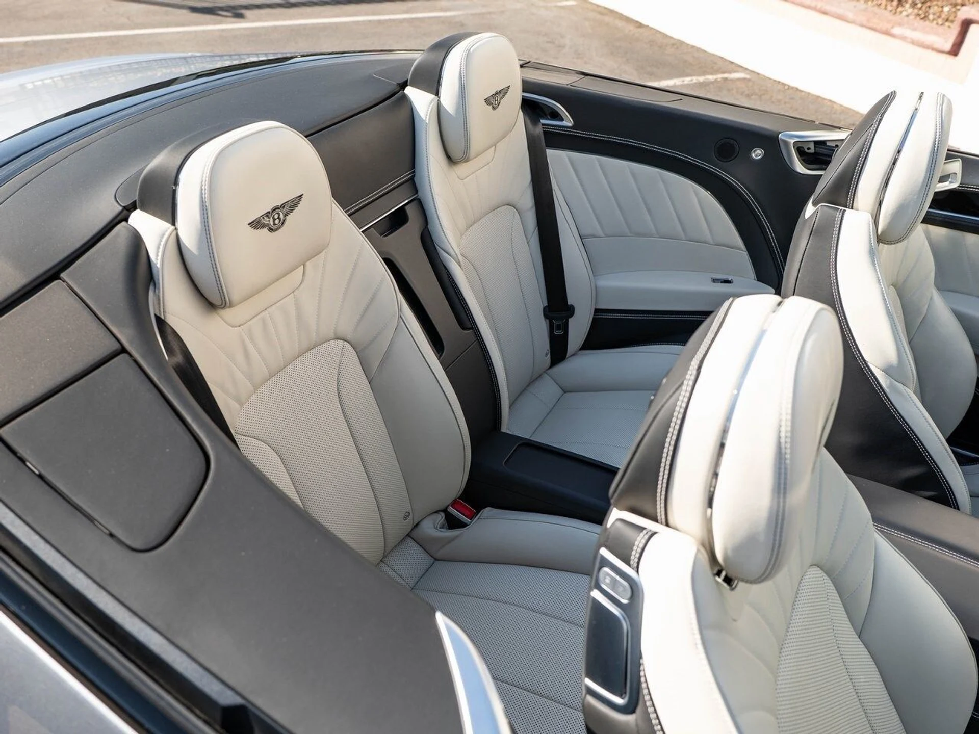 mph020_4172528177_a4e713366d5117cc18cd6051ec03bf79x_5168f82157