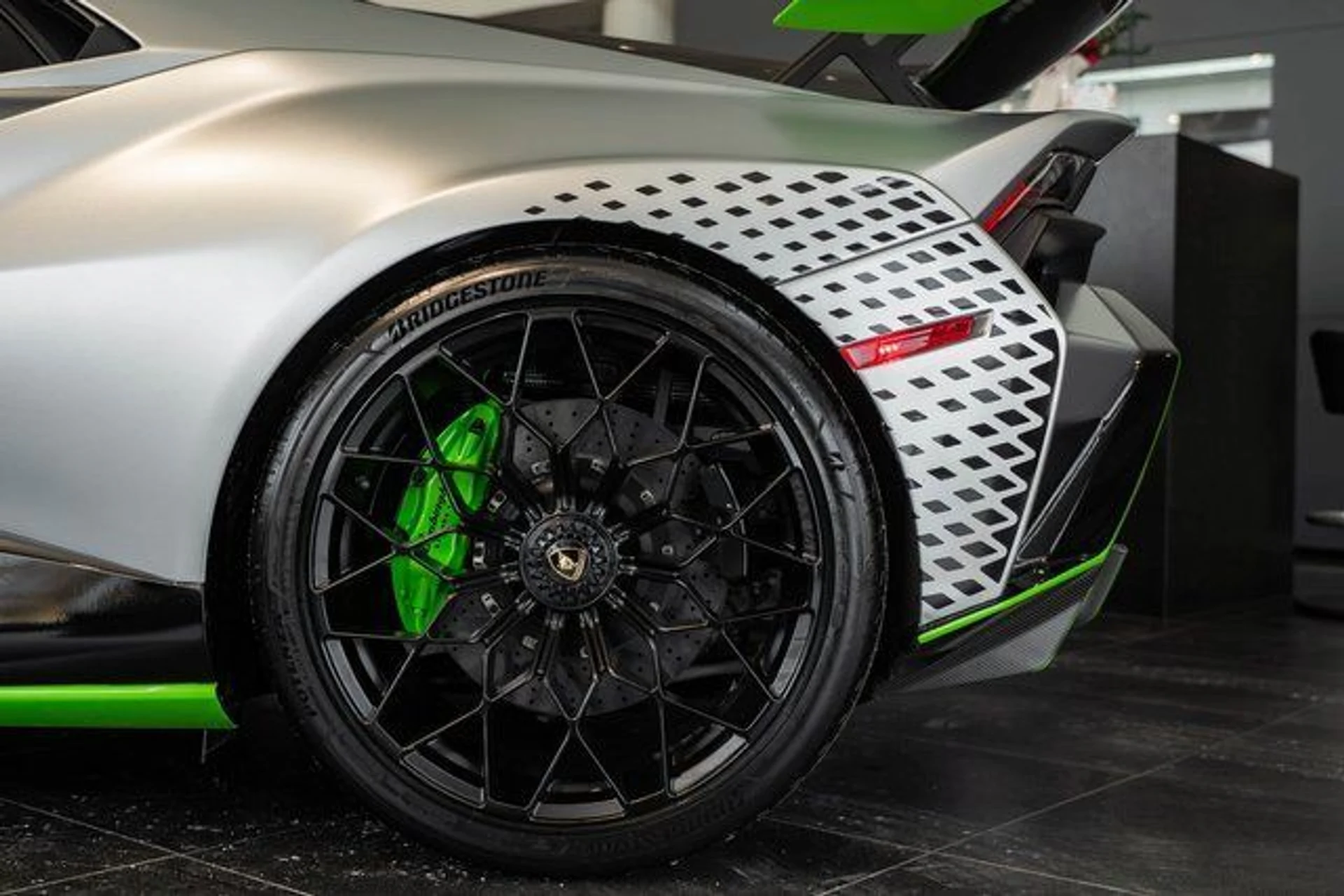 mph020_4183348325_47d73145dc68874886172209e1d6a325_236c79e964