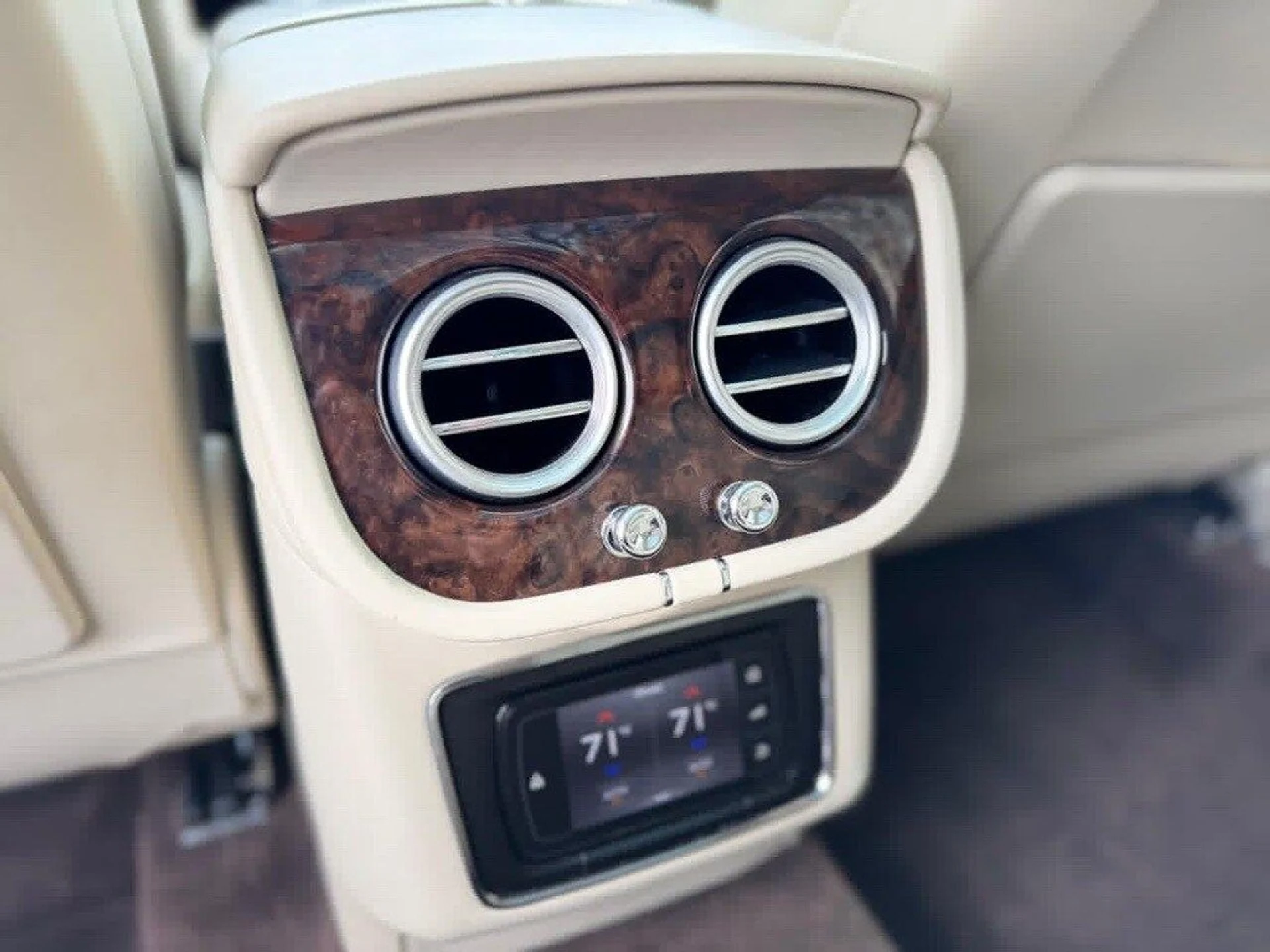 mph020_4186092091_927dacf4a51957ce7052619809ecd15ex_b5692be227