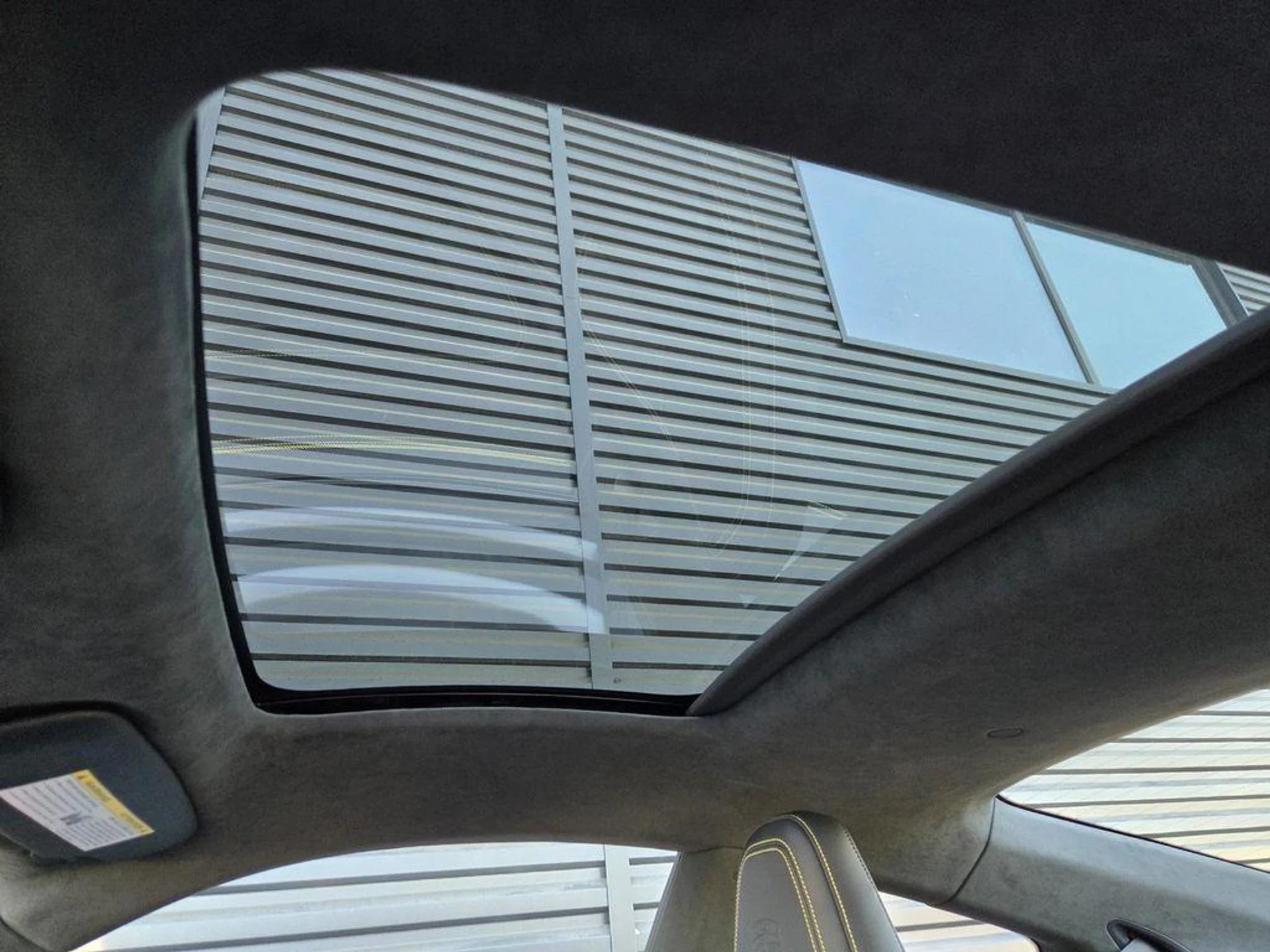 mph020_418732945_Jsjpo_IT_5_o_BH_55_SXB_4_UP_Qrlv_W_Mc_61d62f6ec5