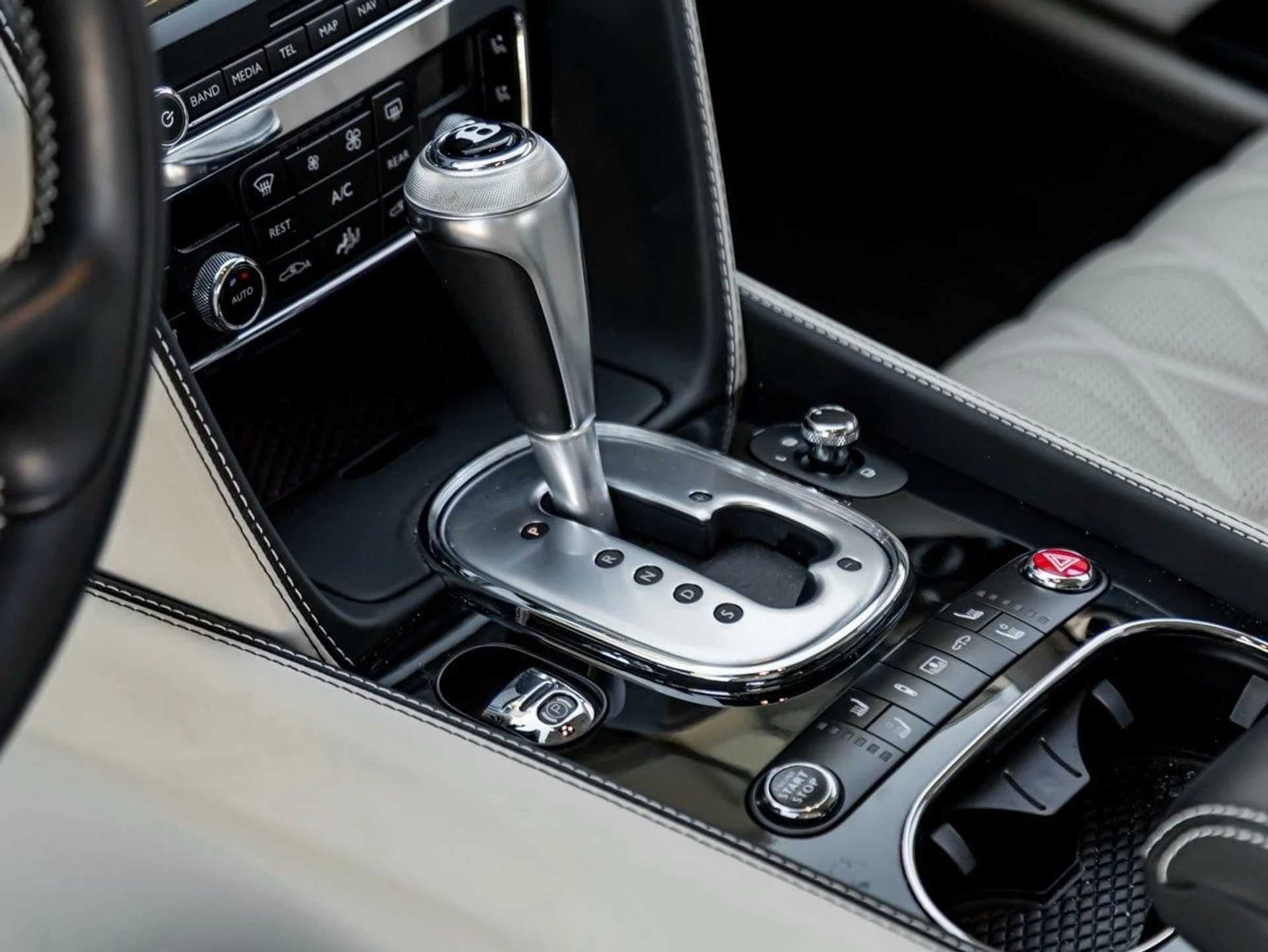 mph020_4188942058_21_1ccaf1ed19