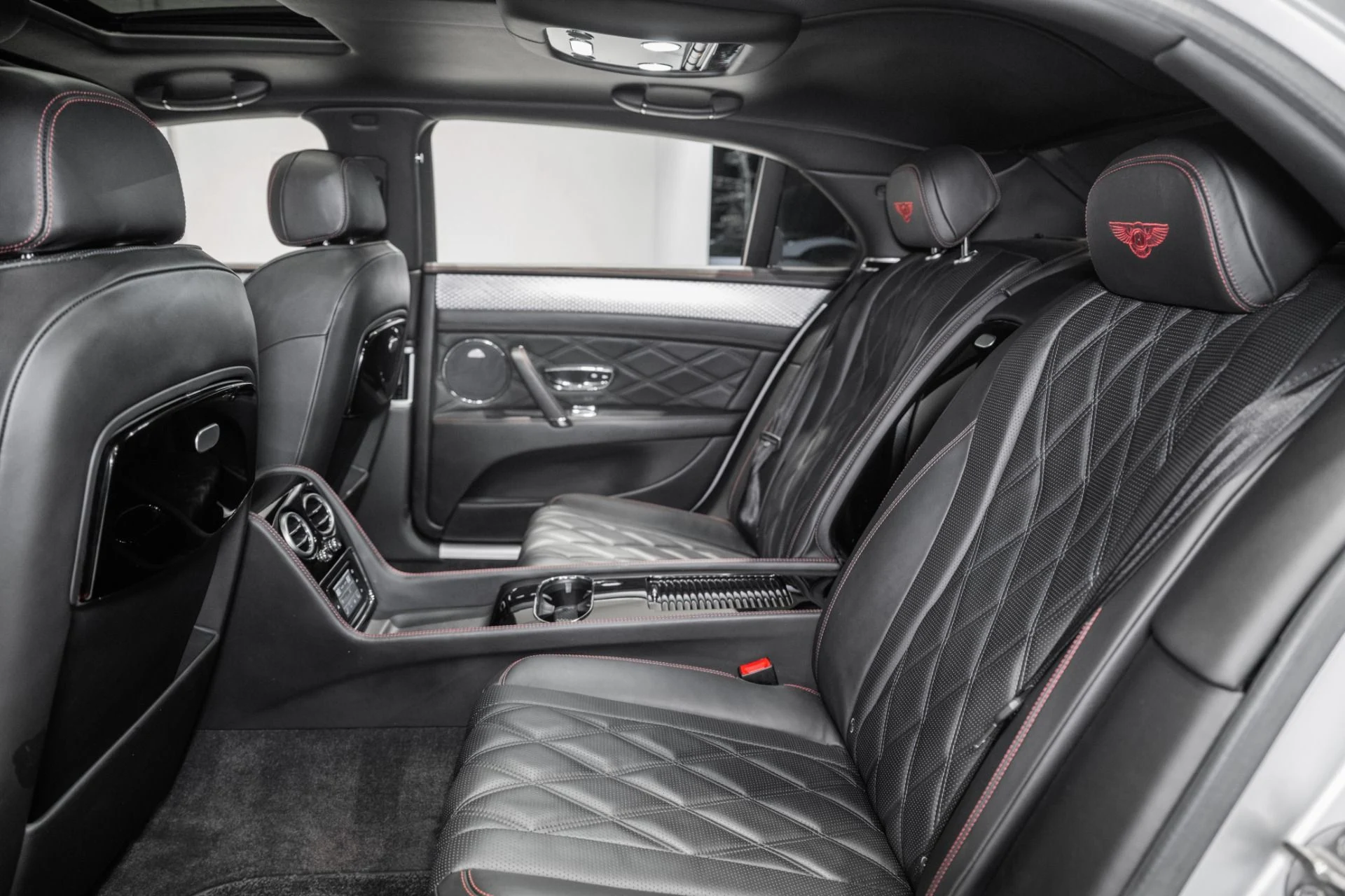 mph020_4190944912_Used_2014_Bentley_Flying_Spur_1764428362_e6600e56b5